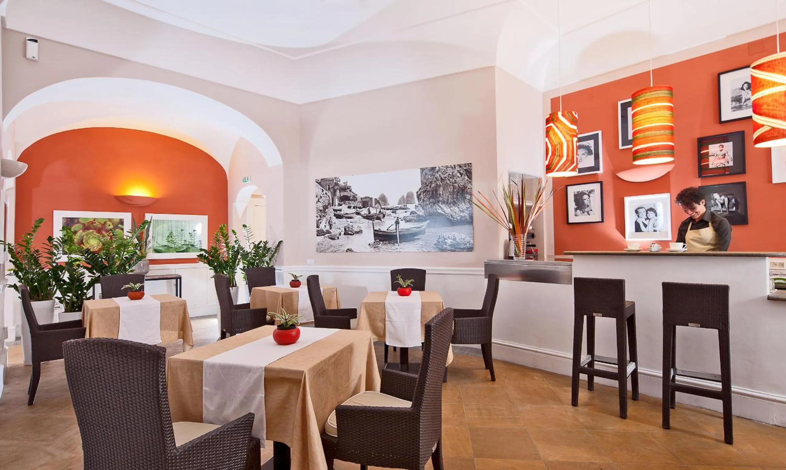 Restaurant/places to eat in Hotel Della Piccola Marina