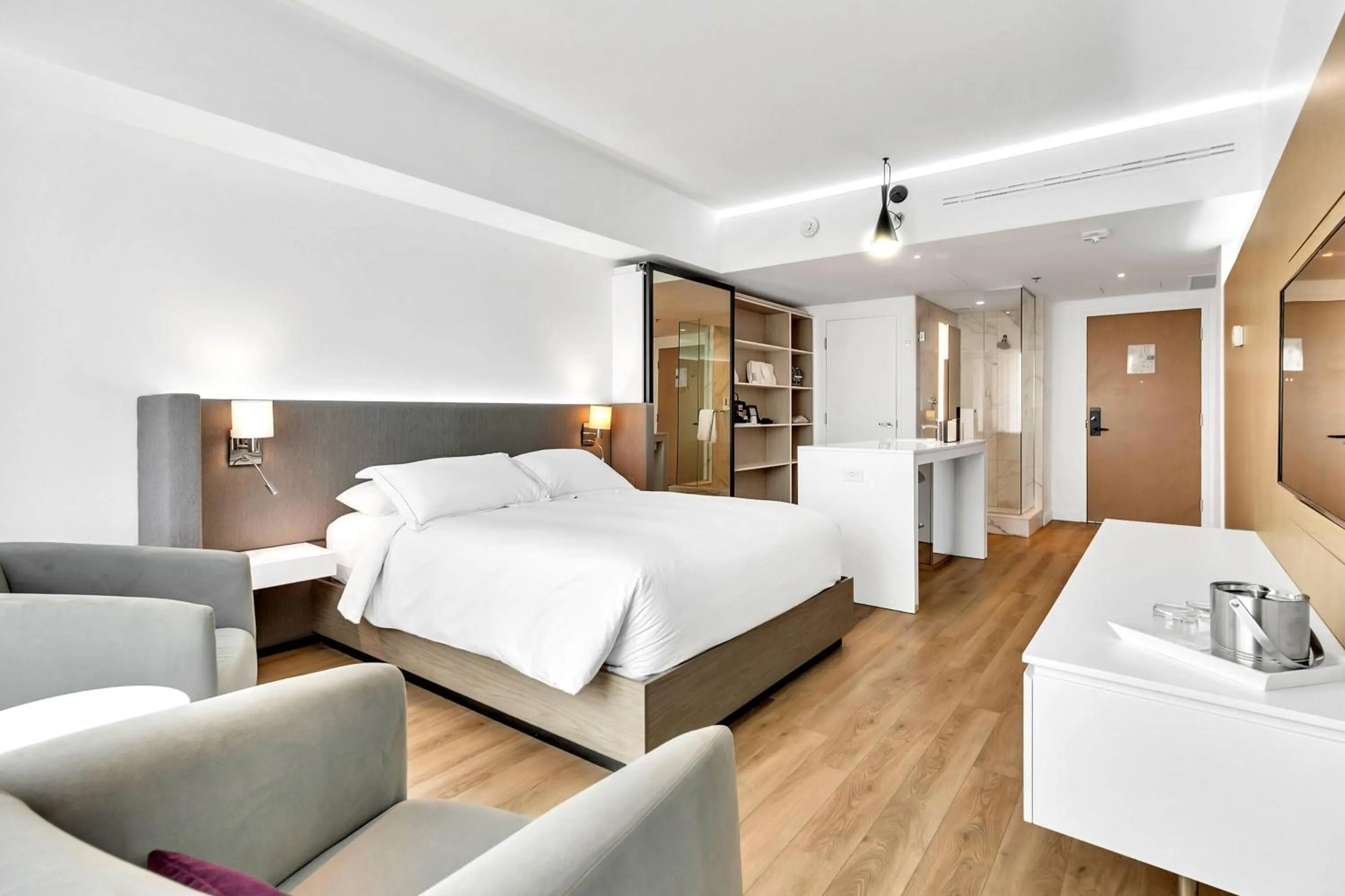 Bedroom, Bed in Hotel Mortagne