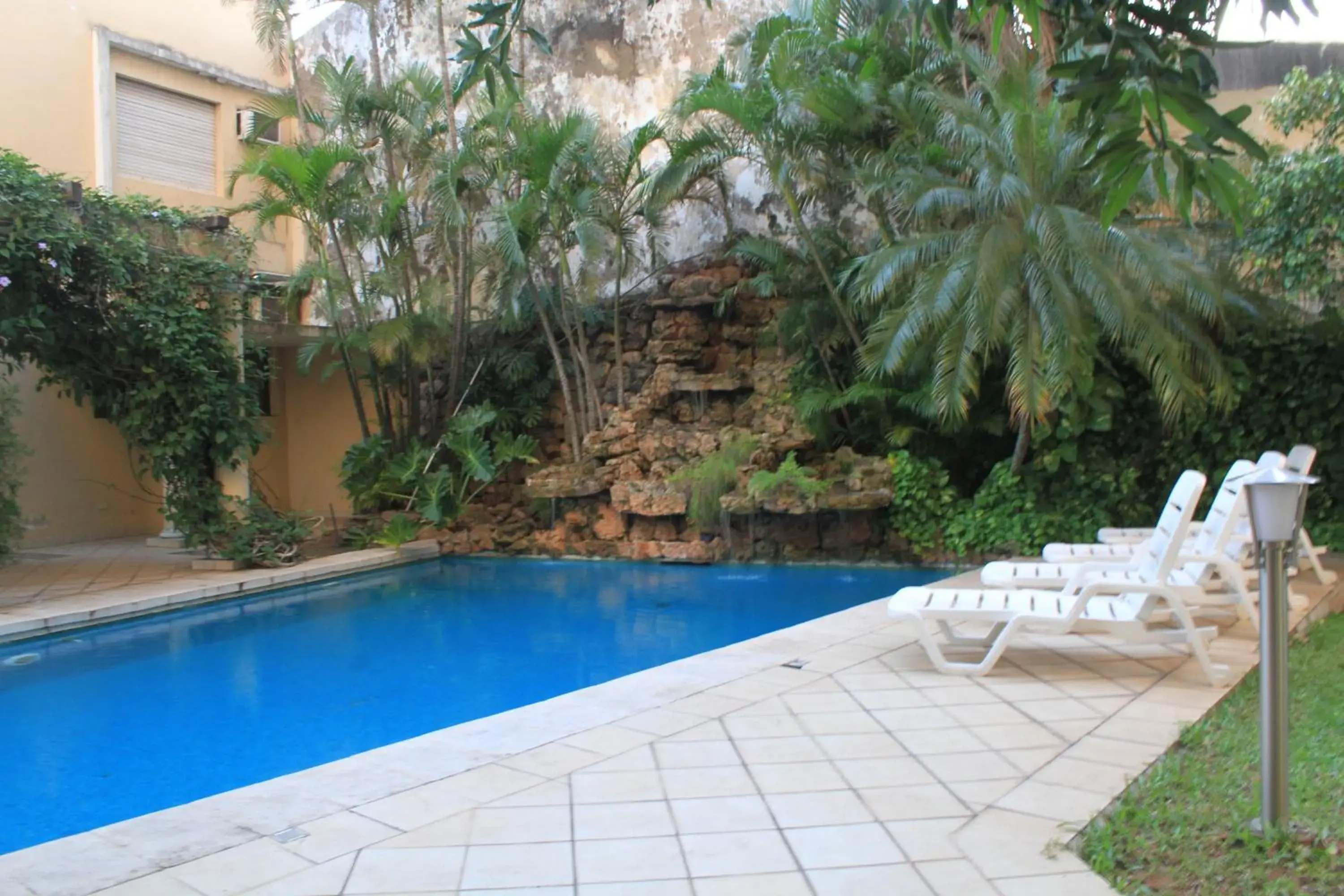 Swimming pool in Premier Hill Suites Hotel Swimming pool in Premier Hill Suites Hotel