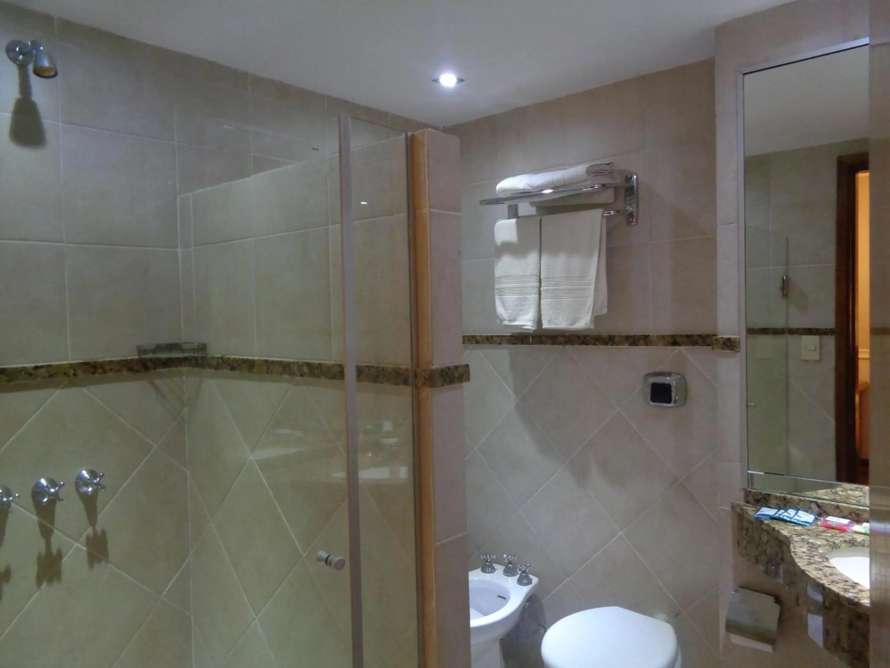 Standard Twin Room - single occupancy in Nobile Hotel Premier Hill Standard Twin Room - single occupancy in Nobile Hotel Premier Hill