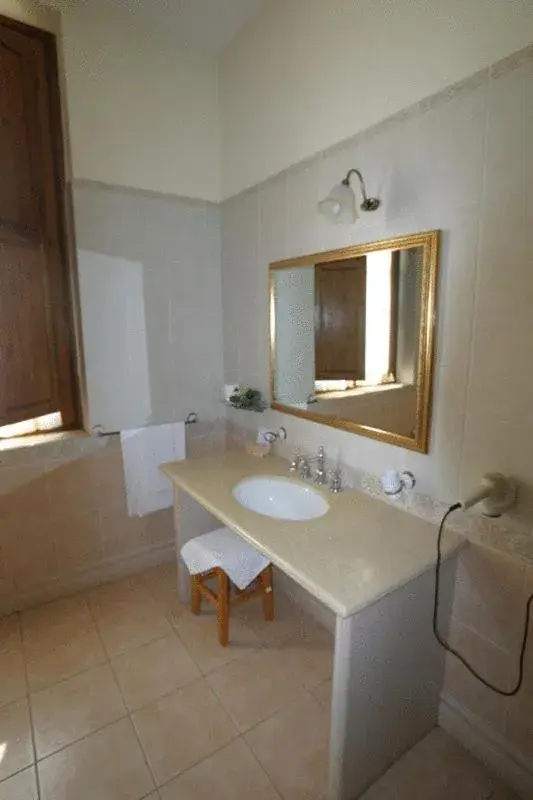 Double or Twin Room in Tavernola - Locanda Di Campagna Double or Twin Room in Tavernola - Locanda Di Campagna