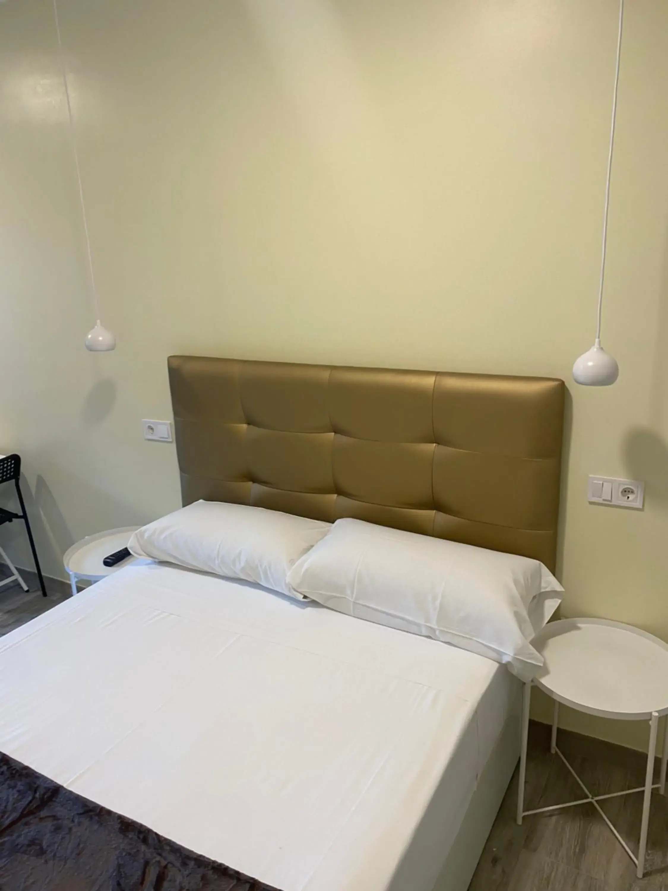 Double Room with Private Bathroom in Hostal Oliver Double Room with Private Bathroom in Hostal Oliver
