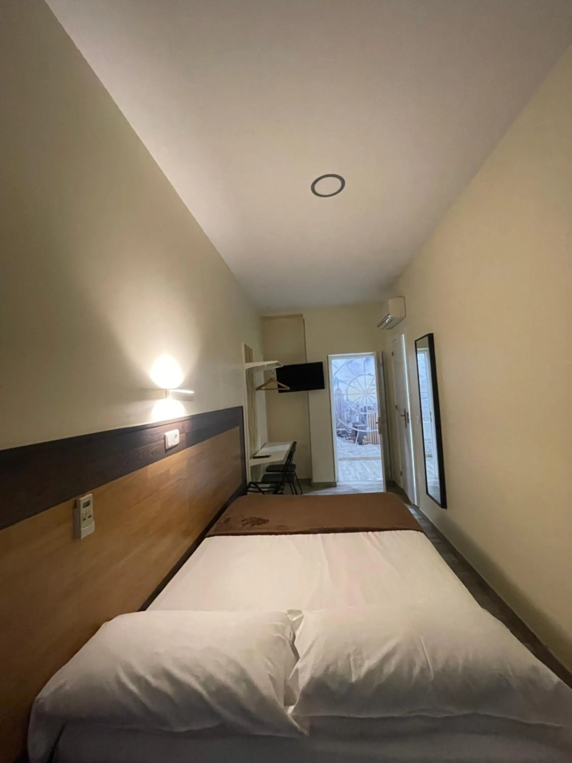 Bed in Hostal Oliver