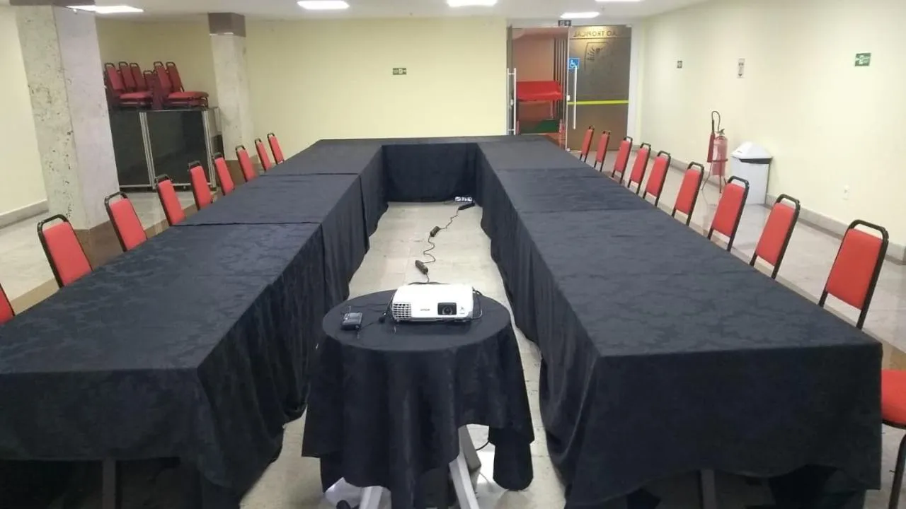 Hotel Brisa Tropical De Macaé