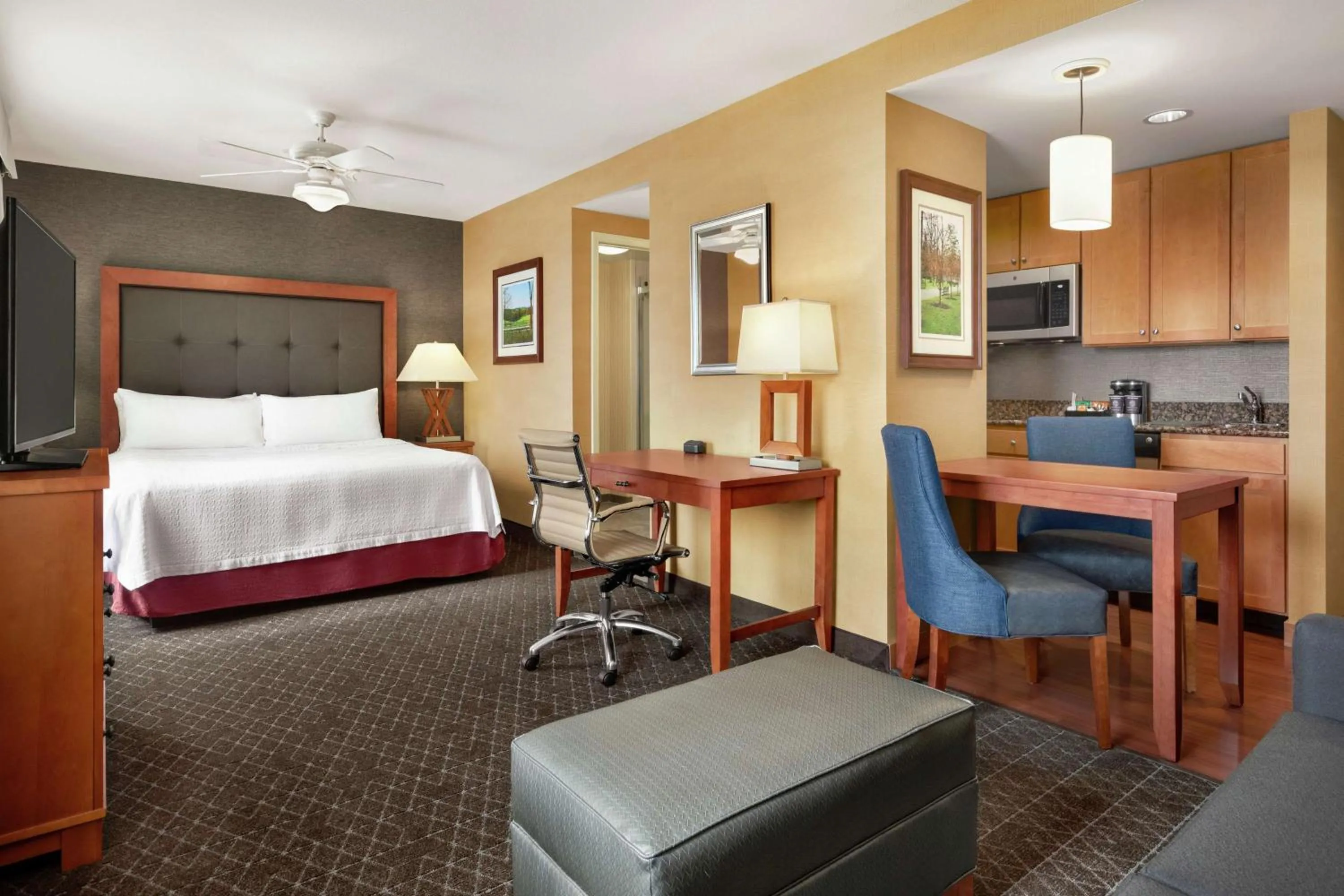 Bedroom, Bed in Homewood Suites by Hilton Allentown-West/Fogelsville