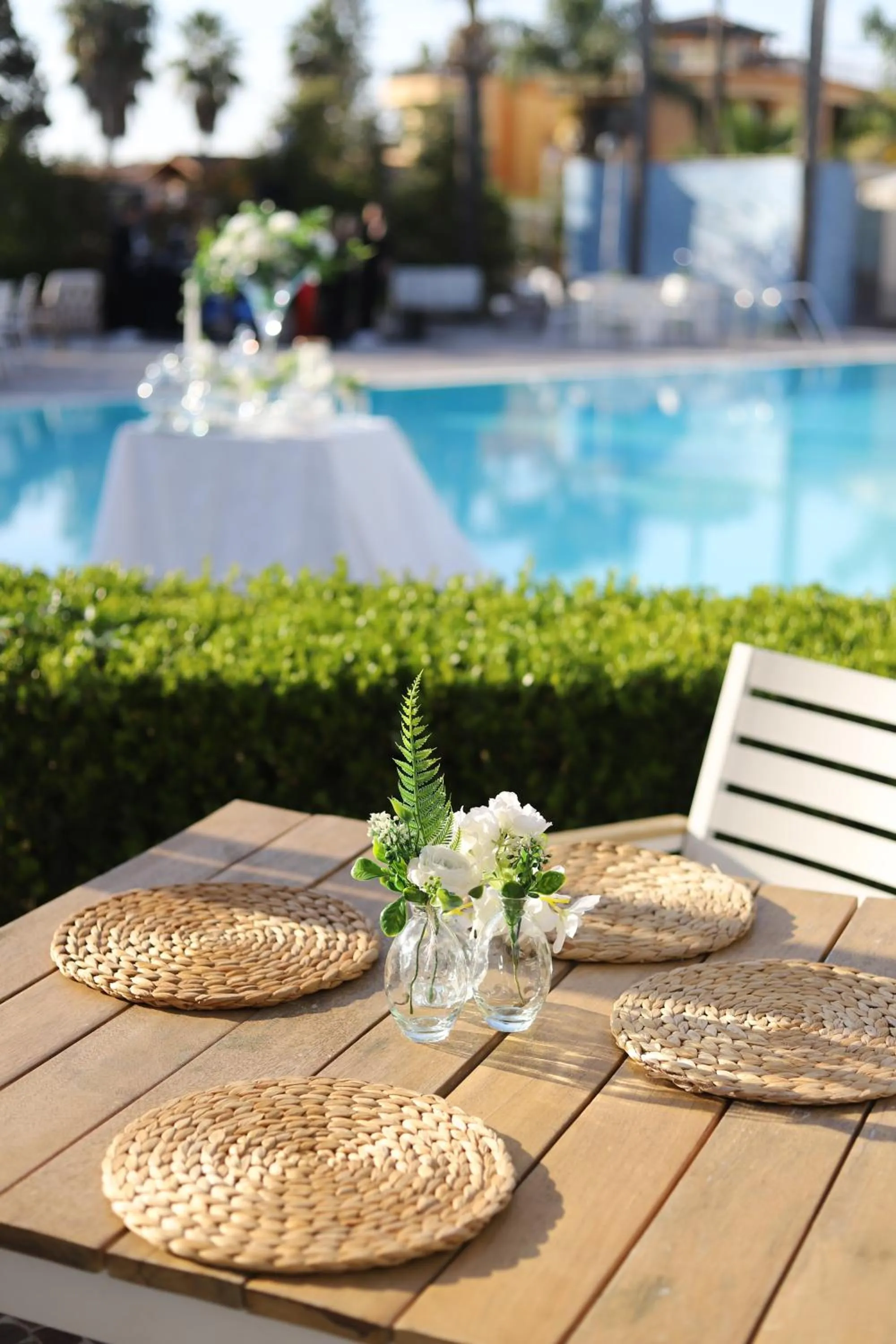 Restaurant/places to eat in Hotel Premiere