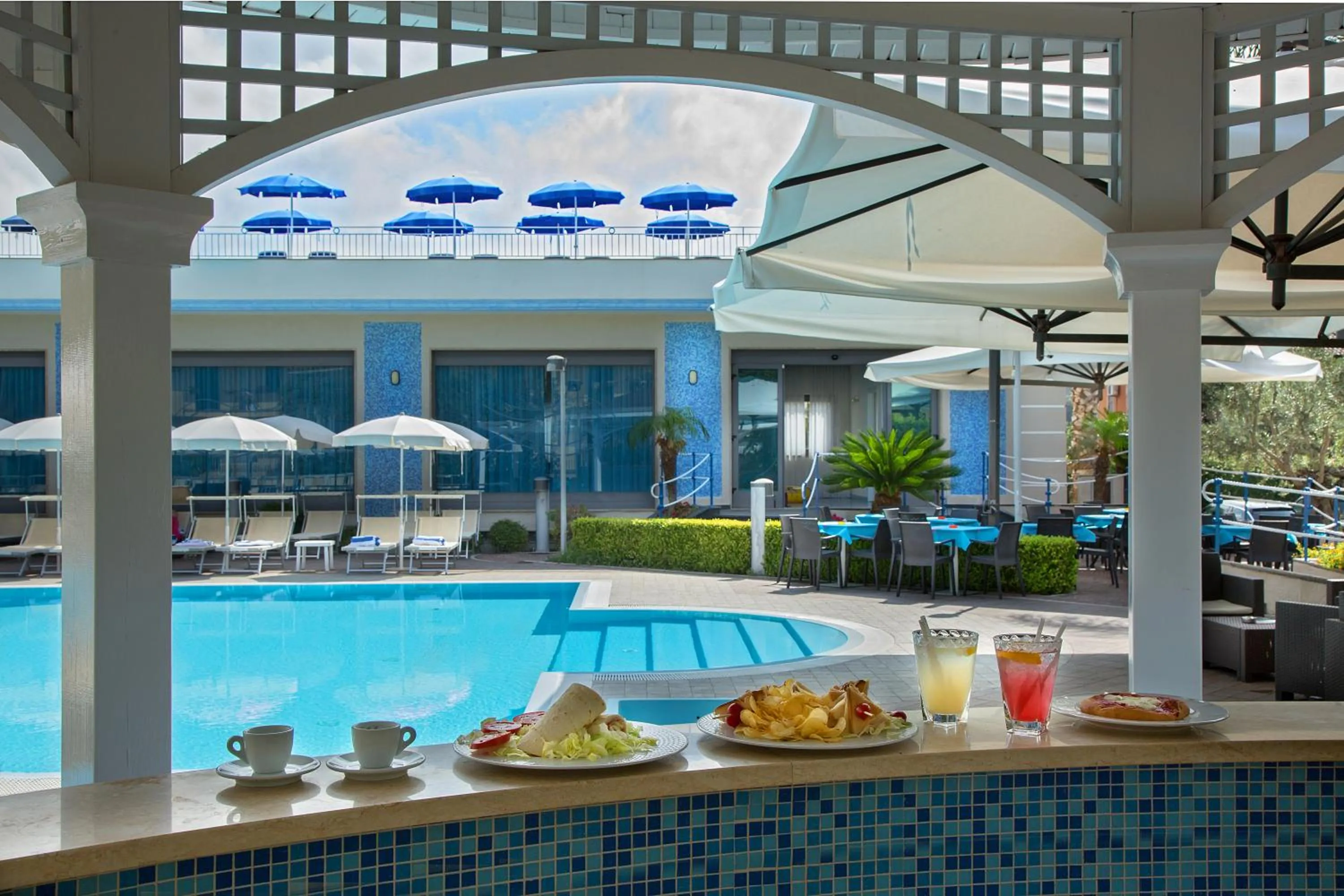 Swimming pool in Hotel Premiere