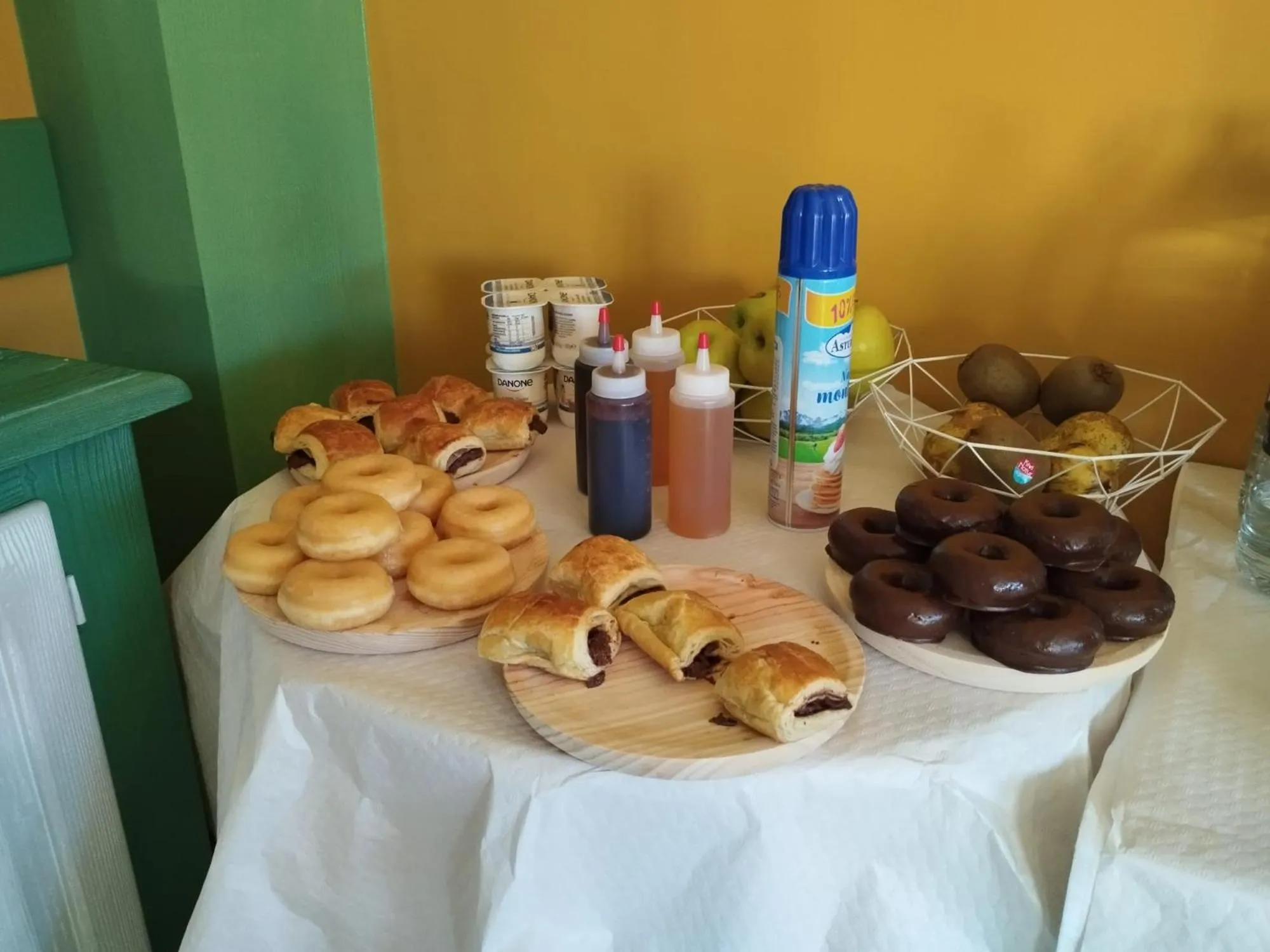 Breakfast in Hotel Mataleñas