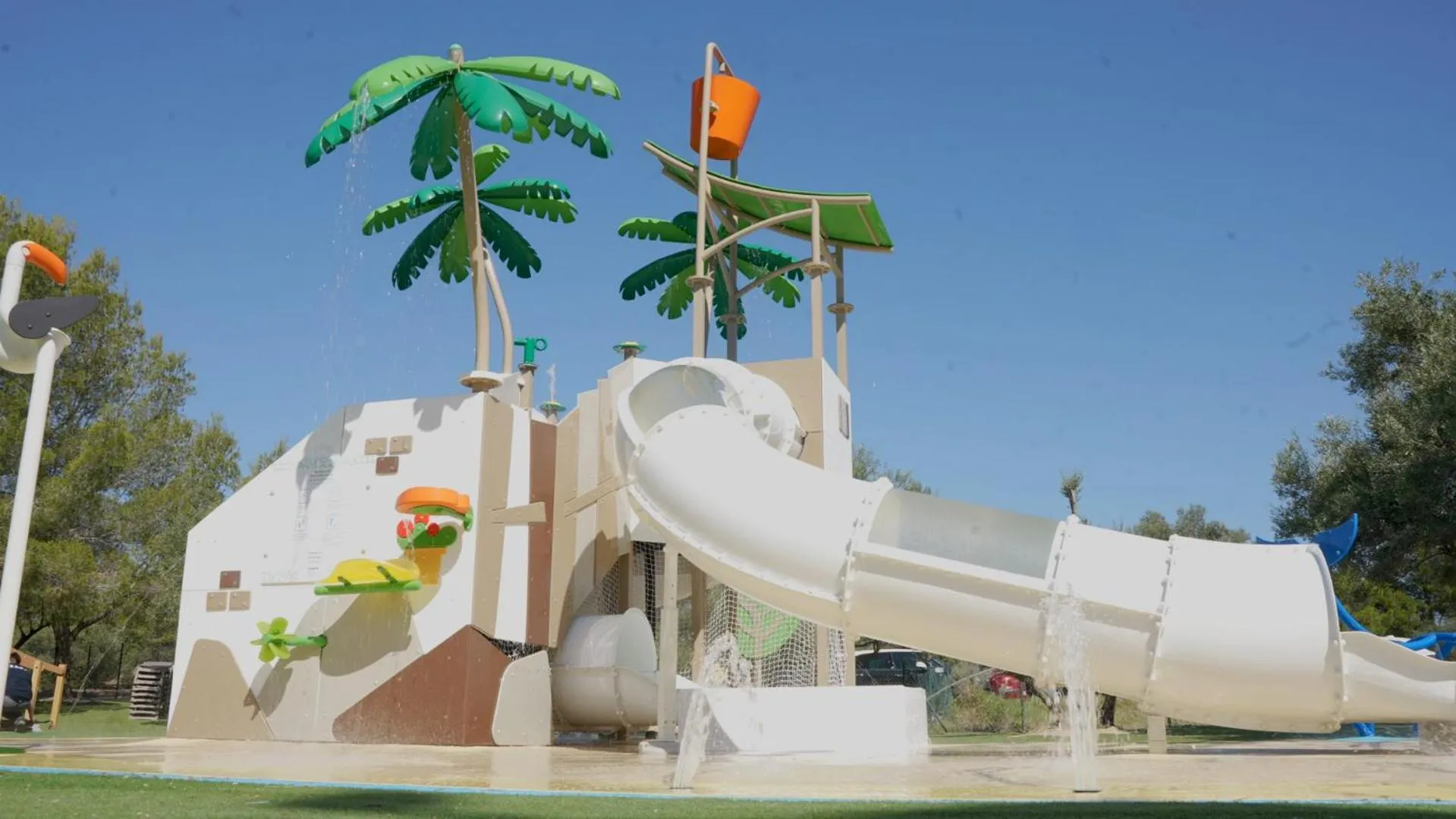 Aqua park in FERGUS Cap Roig