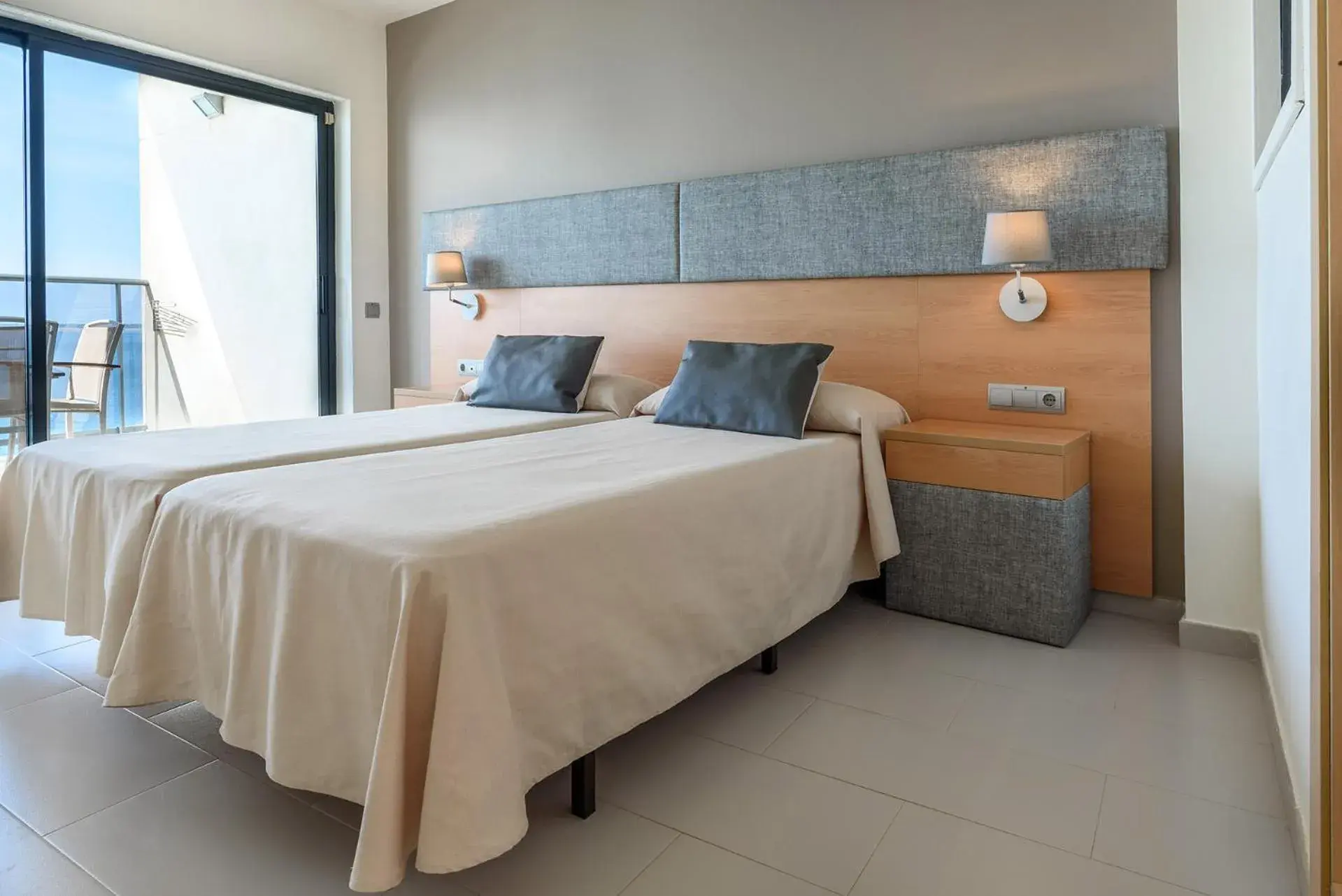 Twin Room with Sea View in FERGUS Cap Roig Twin Room with Sea View in FERGUS Cap Roig