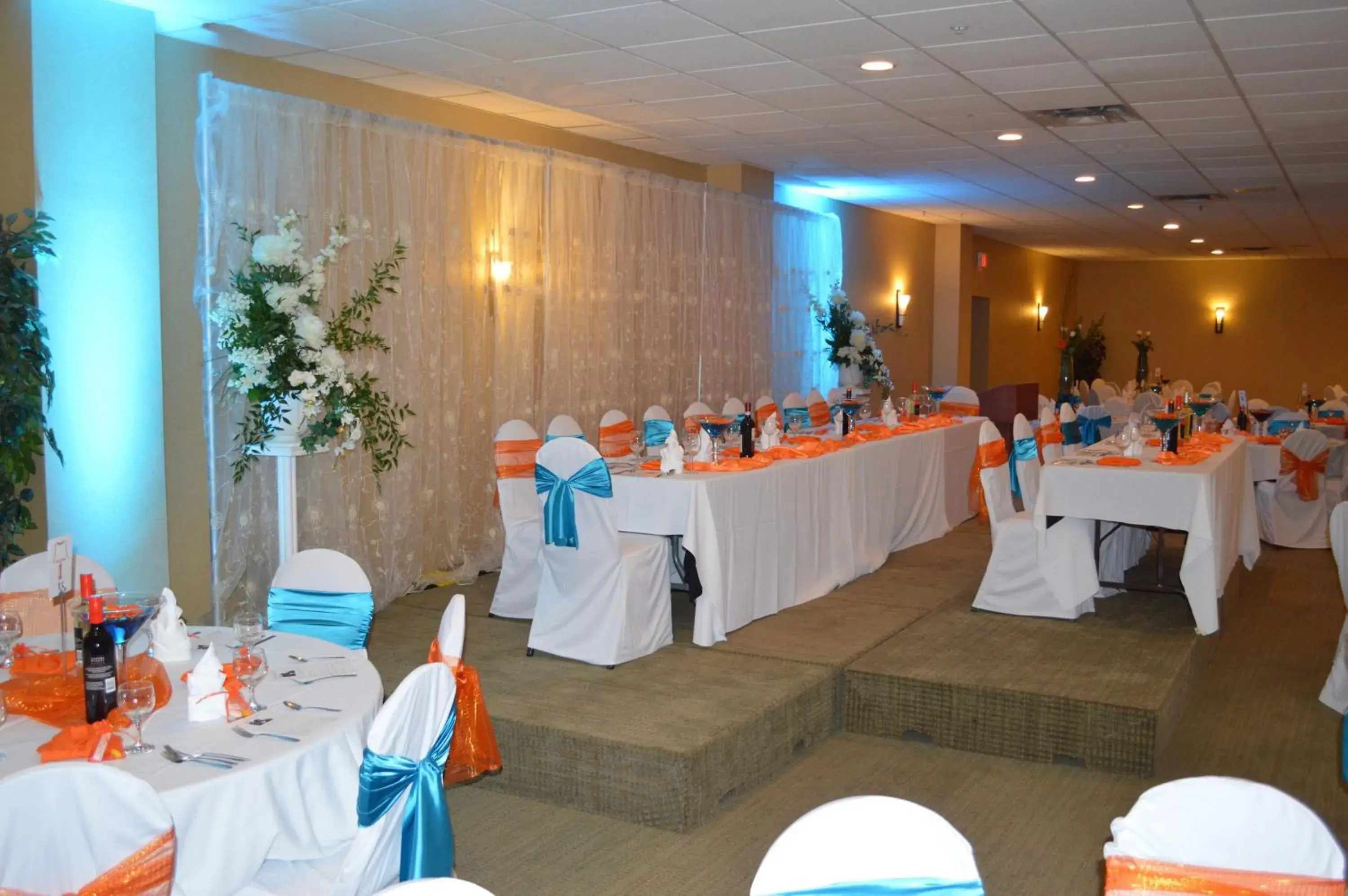 Restaurant/places to eat in Days Inn by Wyndham Calgary South Restaurant/places to eat in Days Inn by Wyndham Calgary South