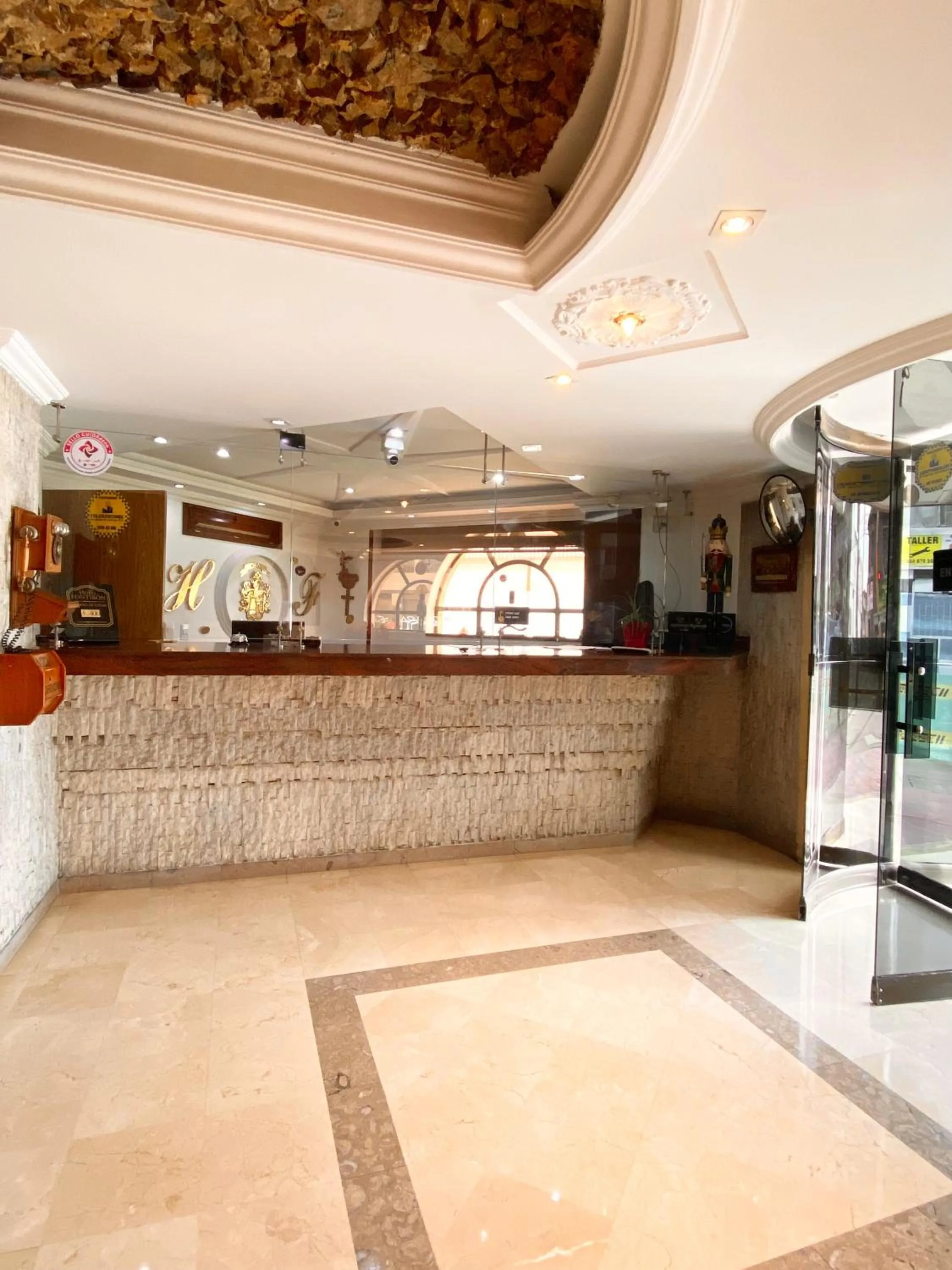 Lobby or reception in Hotel Fontibon
