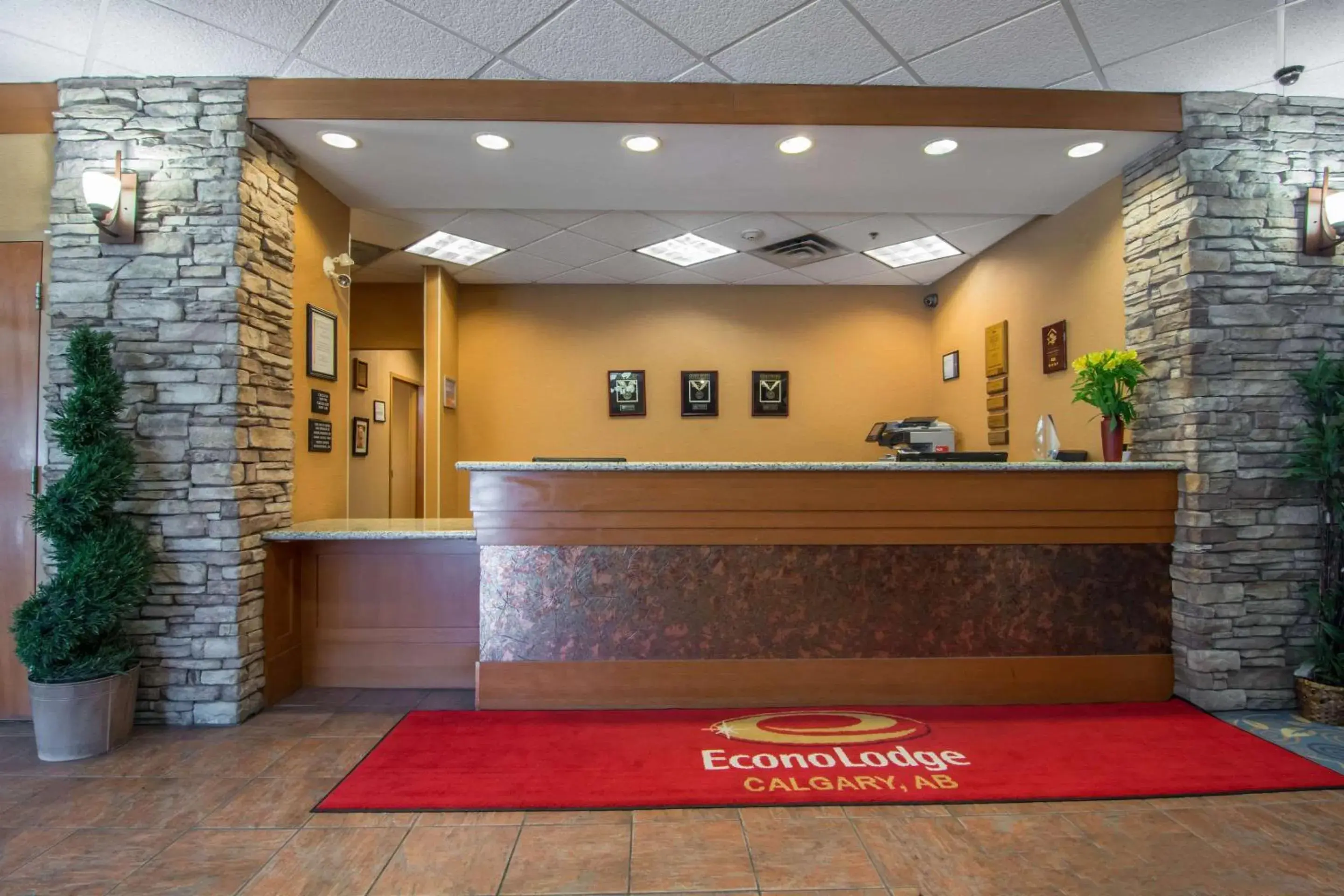 Lobby or reception in Econo Lodge Inn & Suites University Lobby or reception in Econo Lodge Inn & Suites University