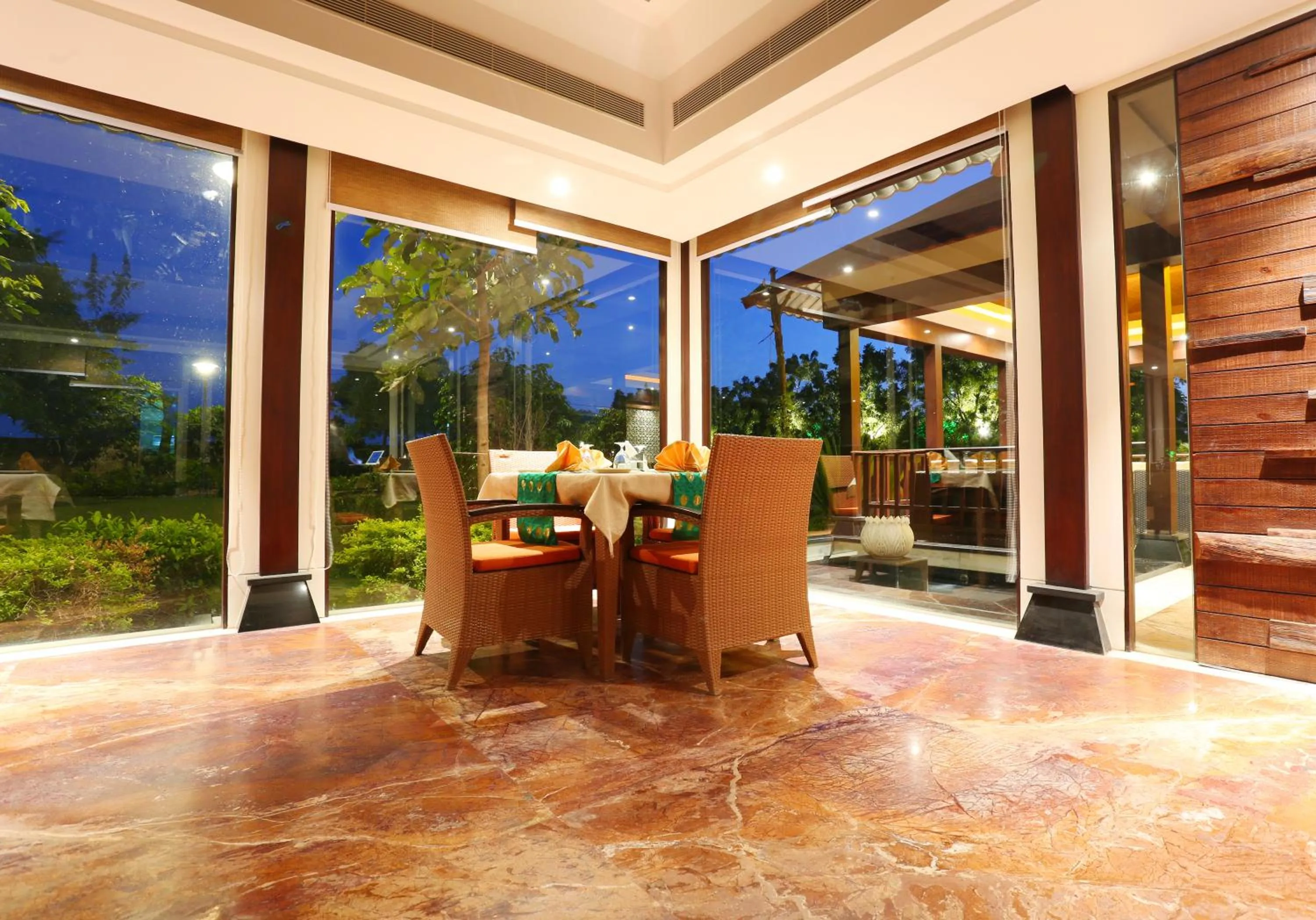 Restaurant/places to eat in Ramya Resort & Spa