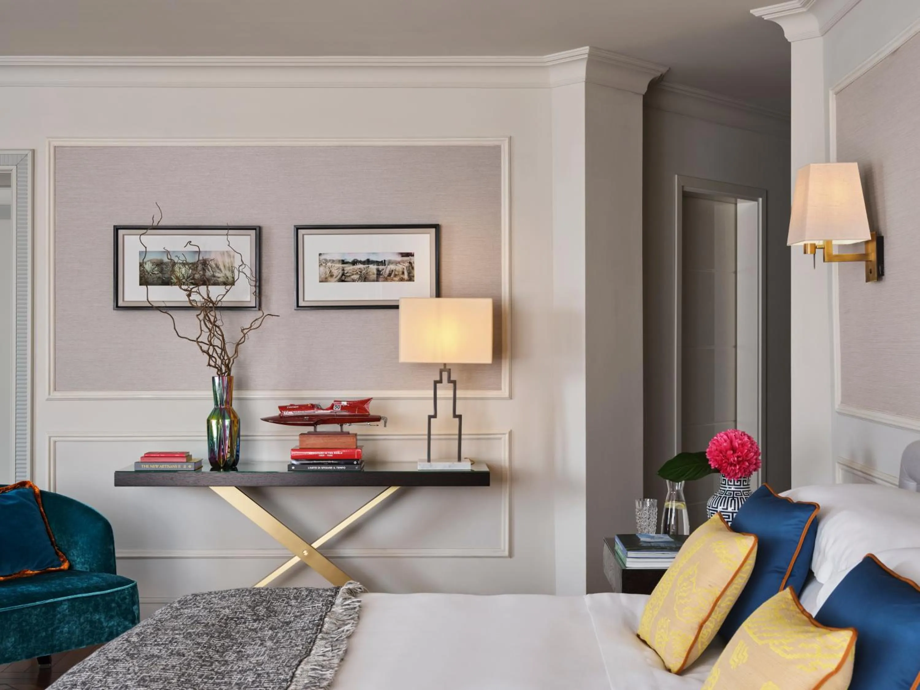 Photo of the whole room in VISTA Lago di Como