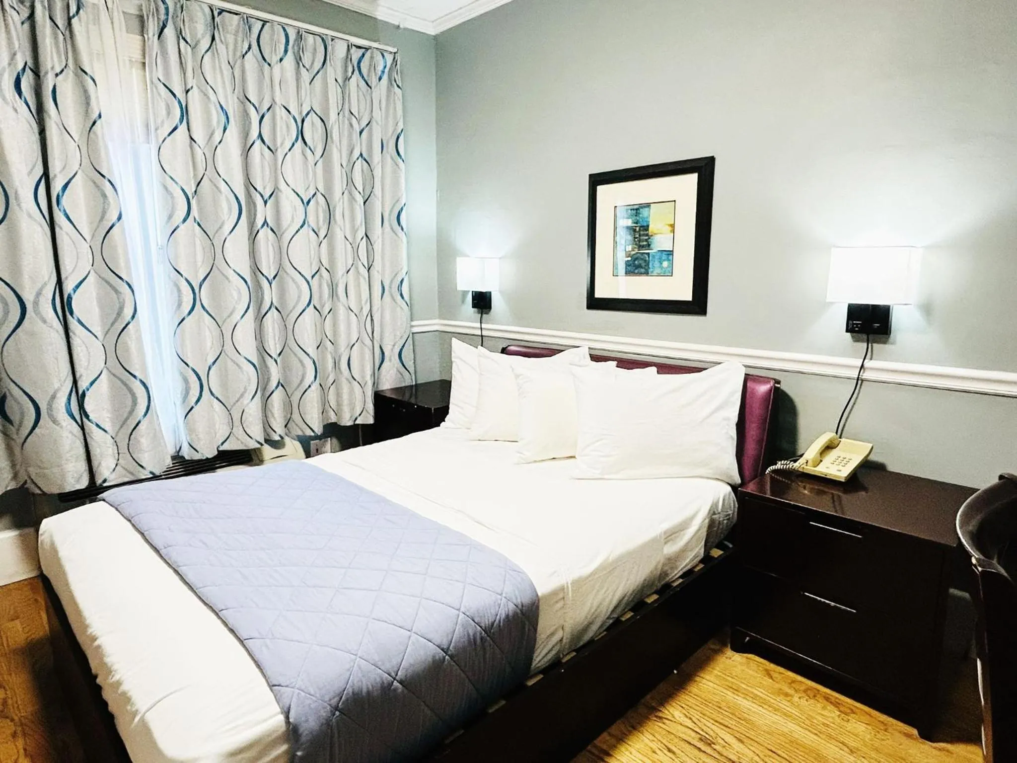 Bed in Ponce De Leon Hotel