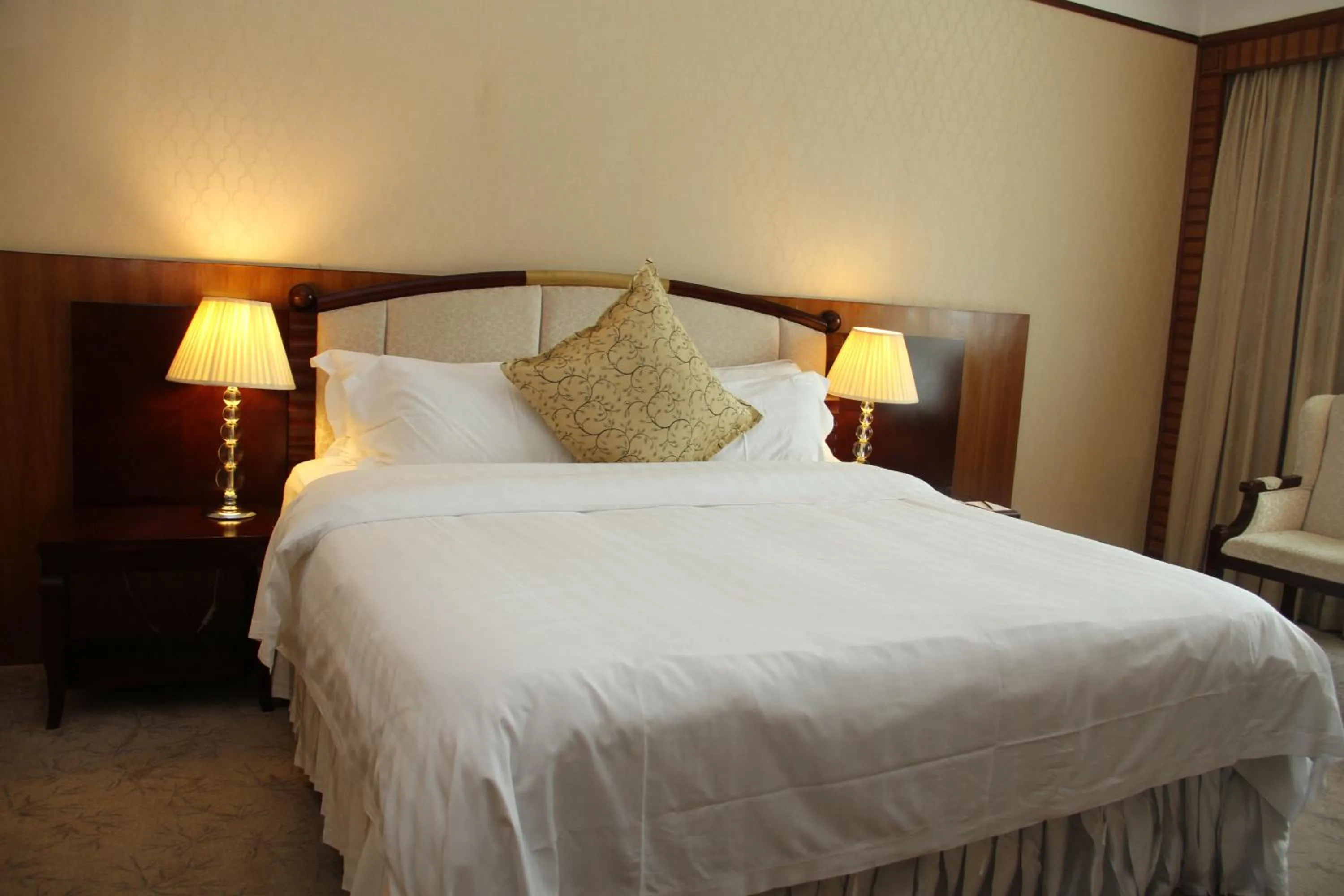 Bedroom, Bed in Don Chan Palace Hotel & Convention