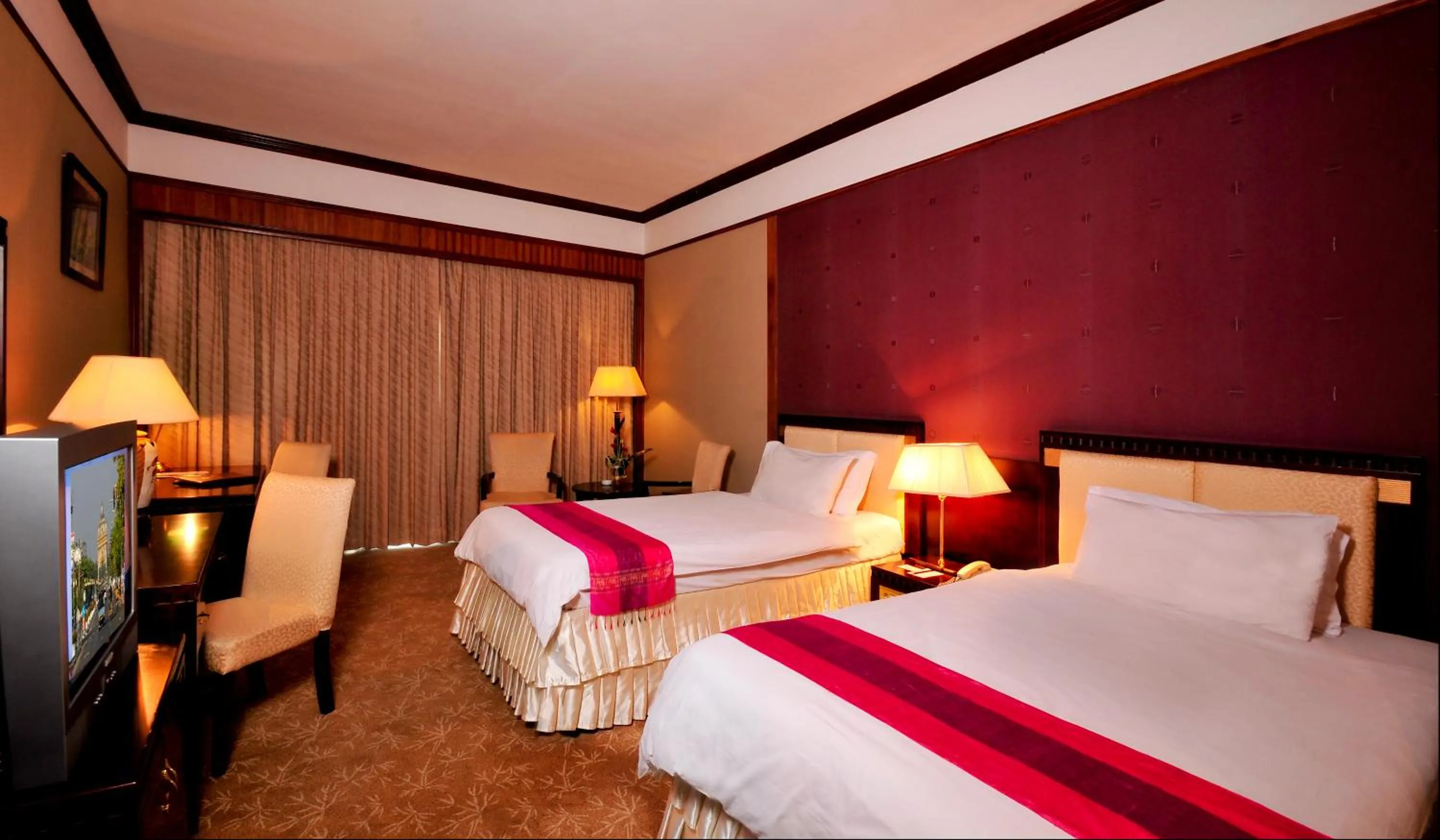 Bed in Don Chan Palace Hotel & Convention