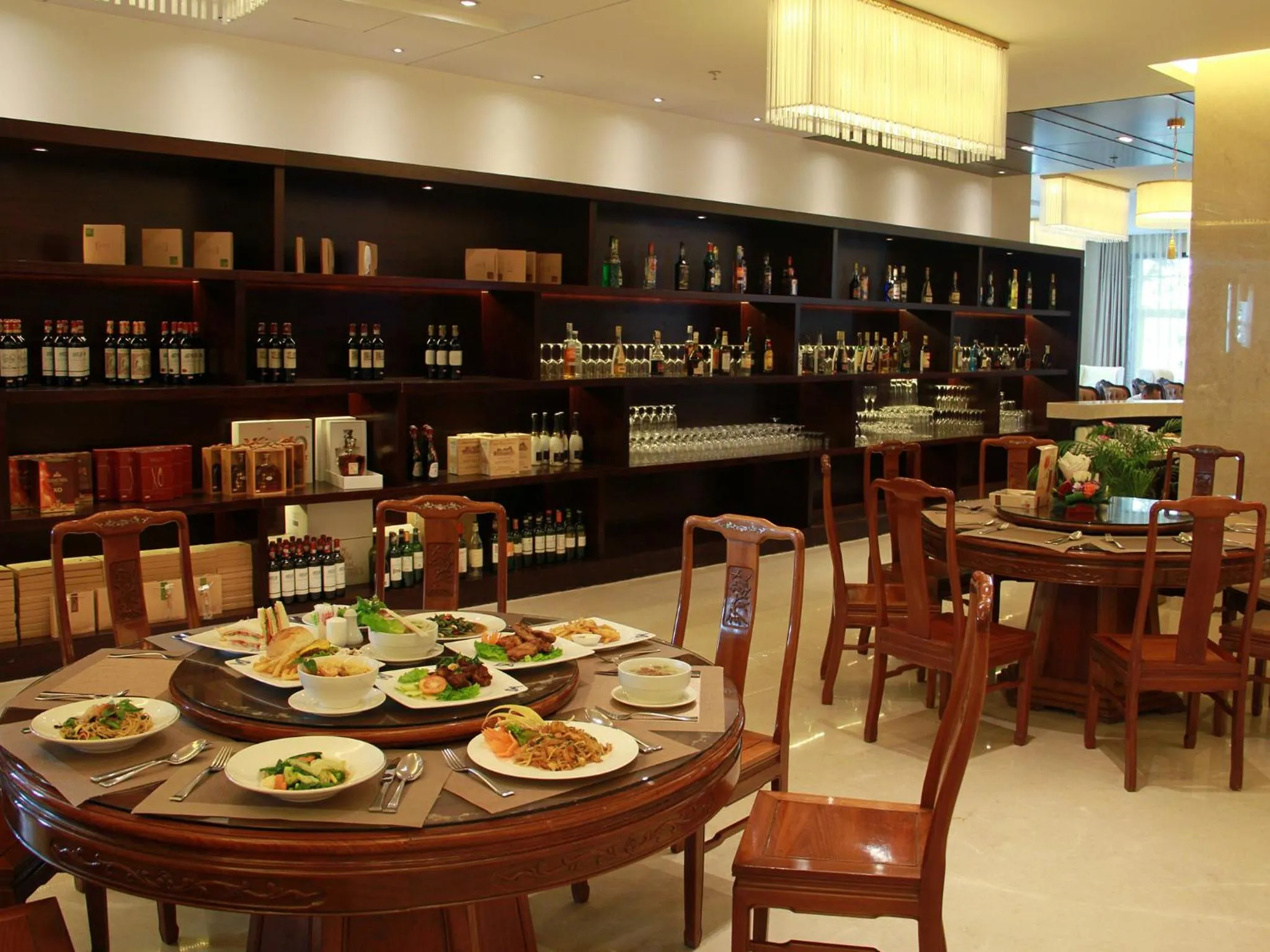 Lunch in Don Chan Palace Hotel & Convention