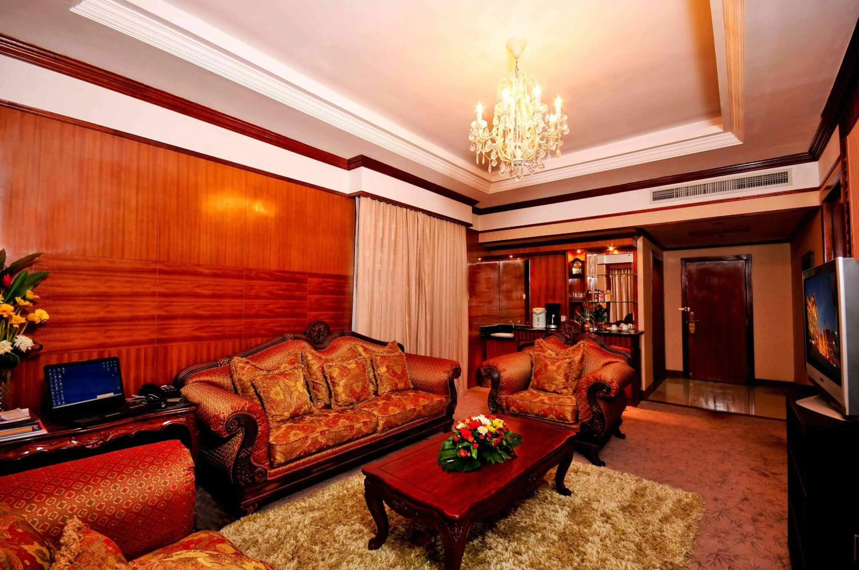 Living room in Don Chan Palace Hotel & Convention