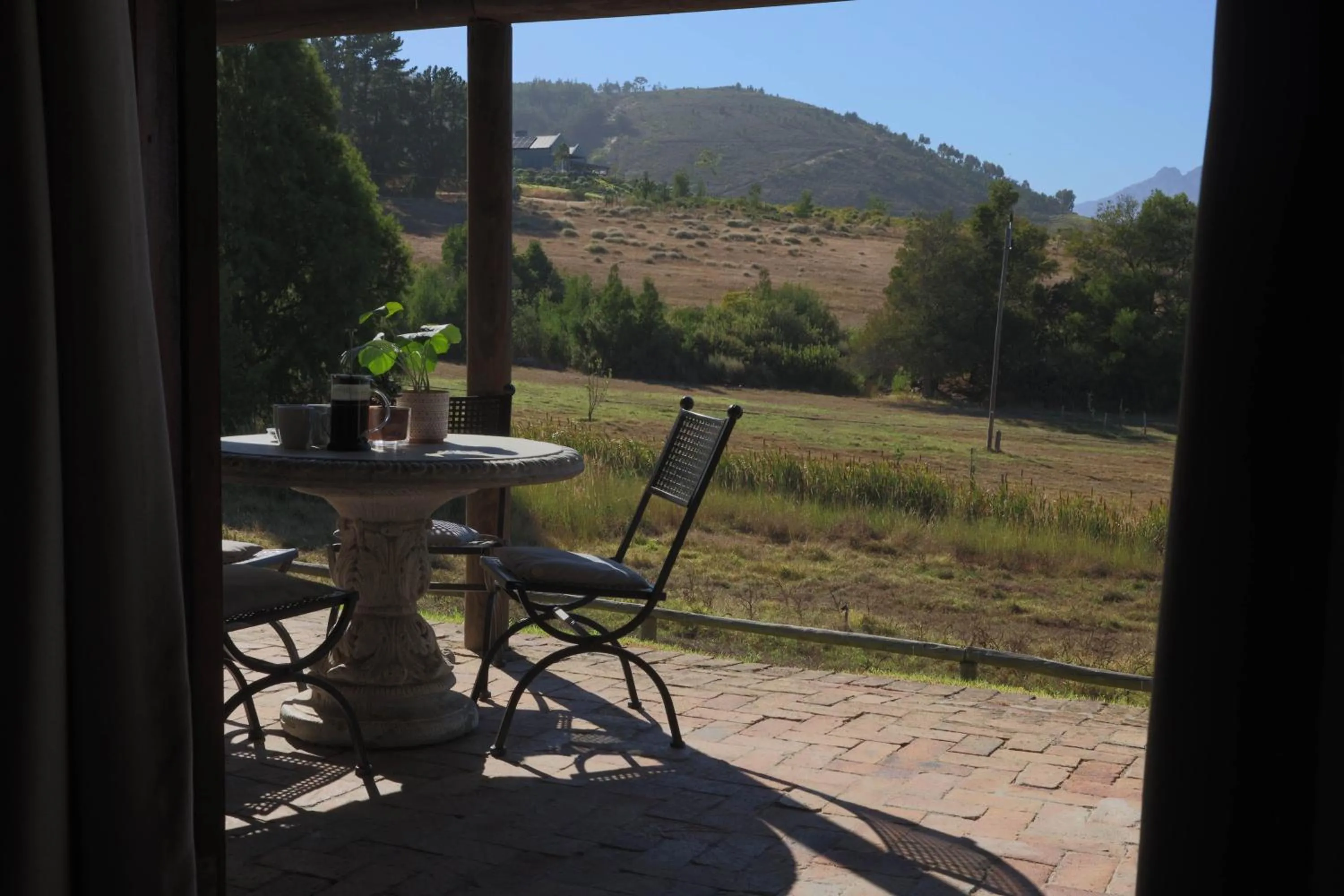 Zebra Cottage and Lodge