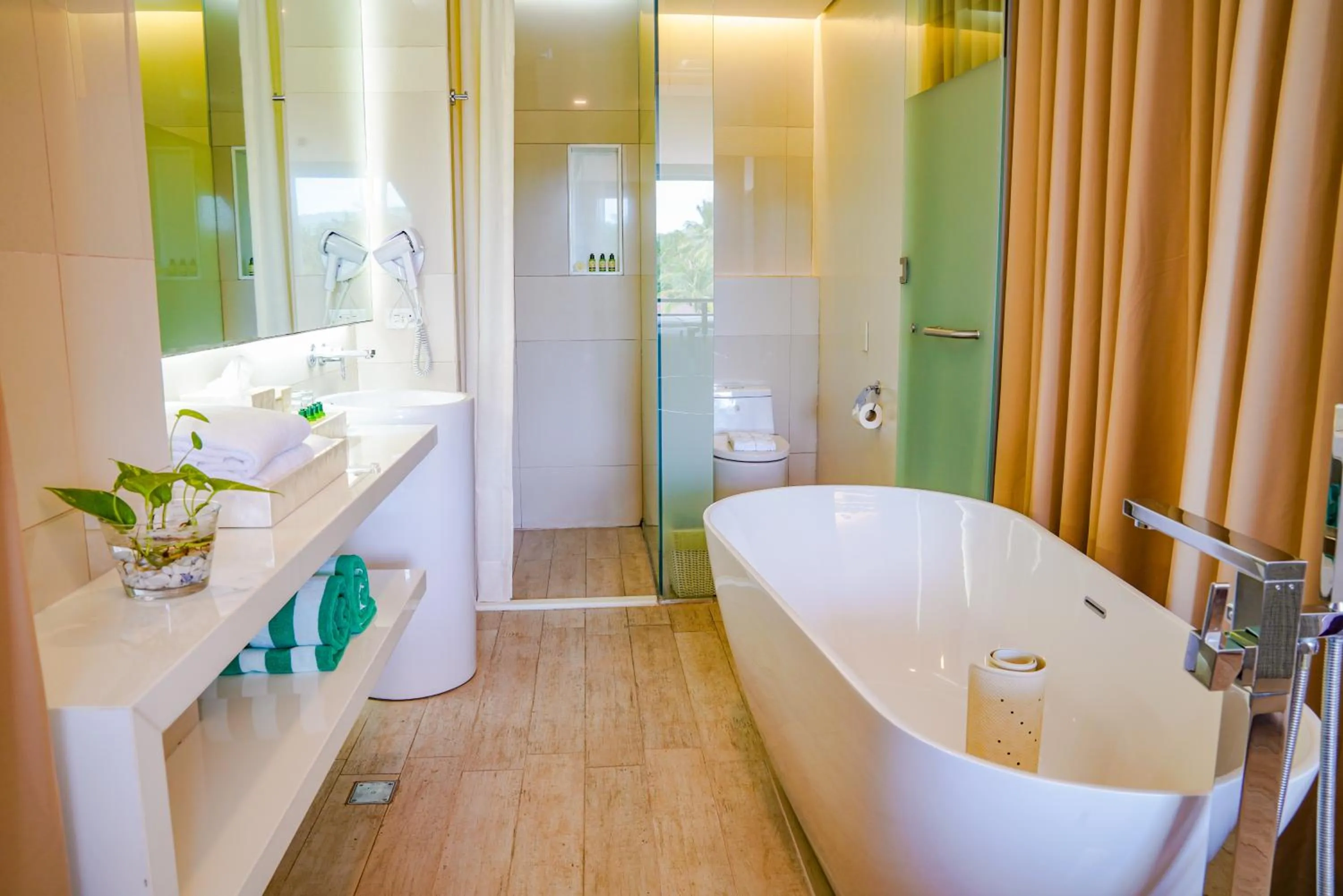 Shower in Misibis Bay