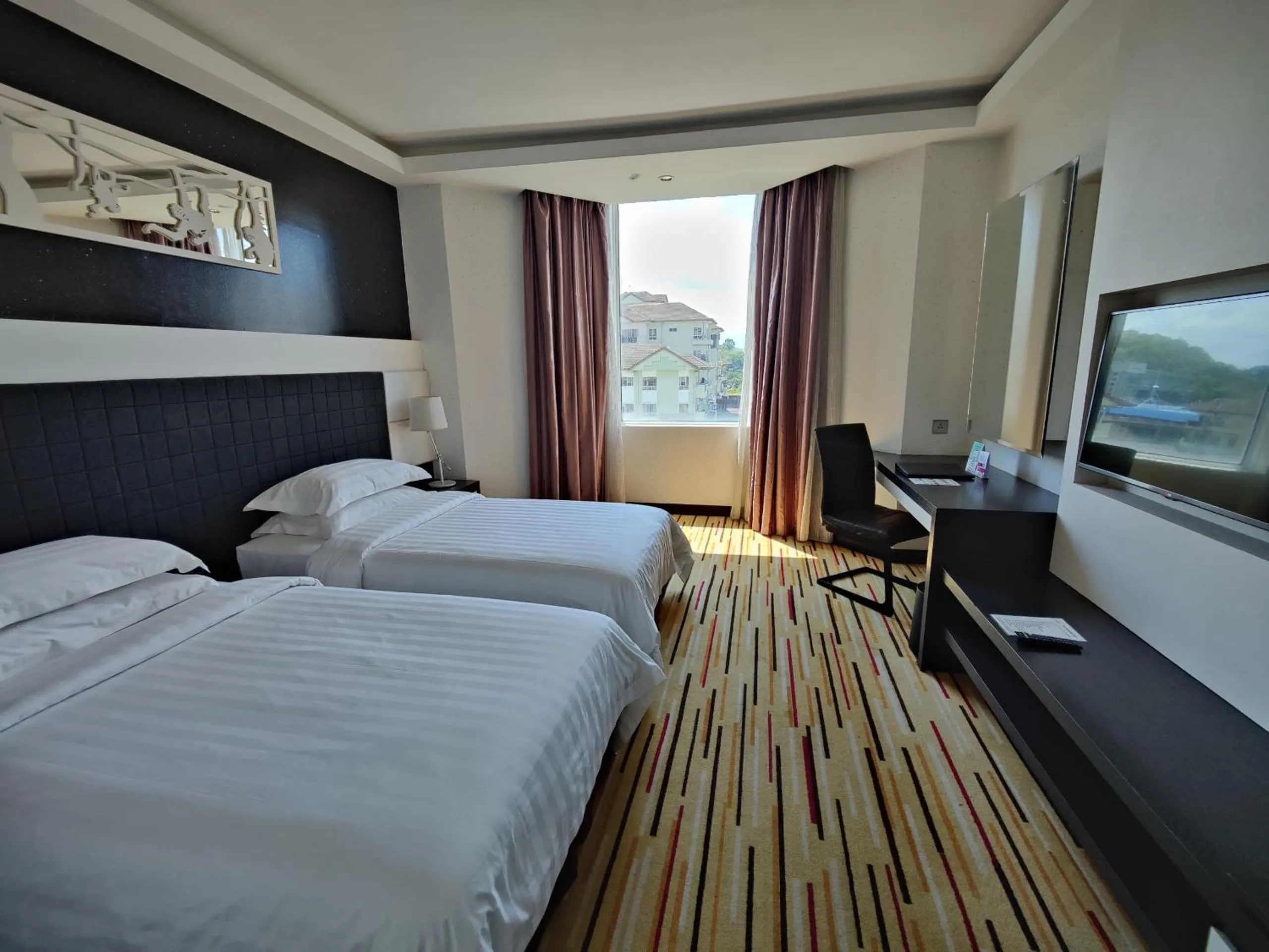 Bed in Promenade Hotel Kota Kinabalu