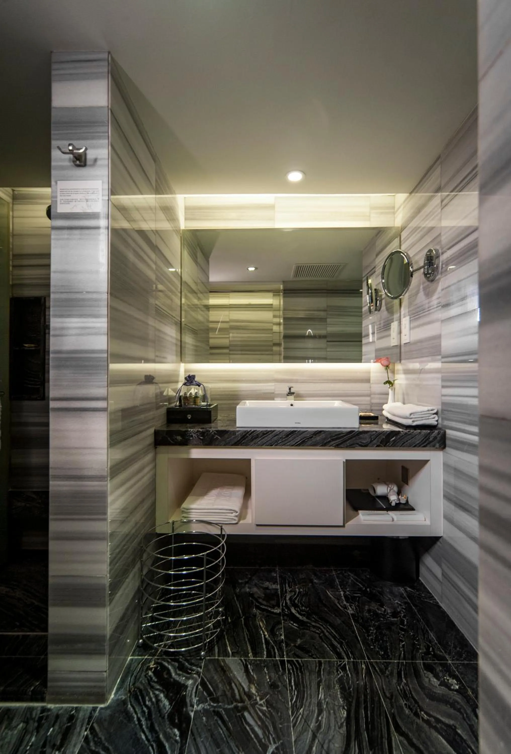 Bathroom in Promenade Hotel Kota Kinabalu