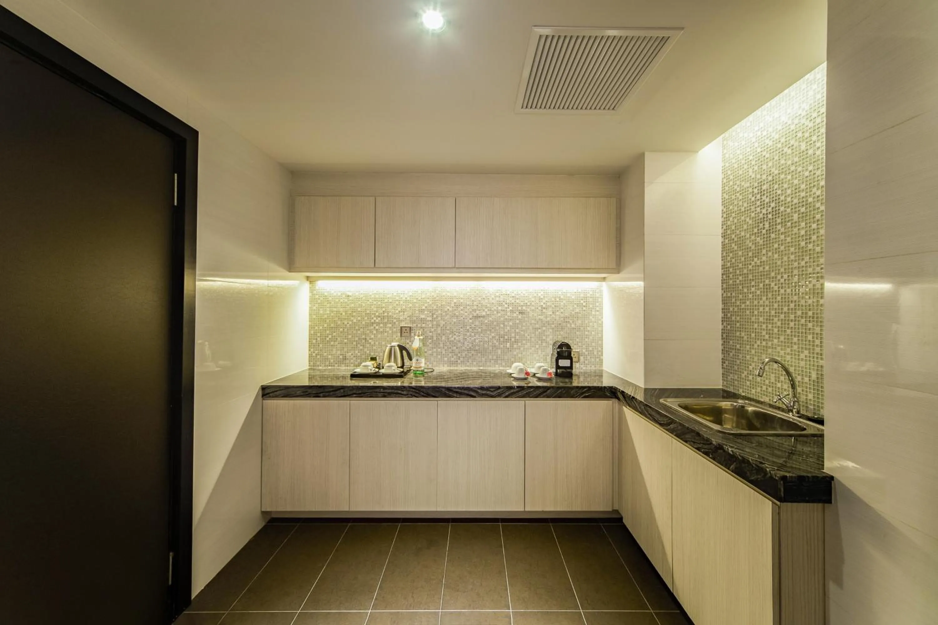 Kitchen or kitchenette in Promenade Hotel Kota Kinabalu