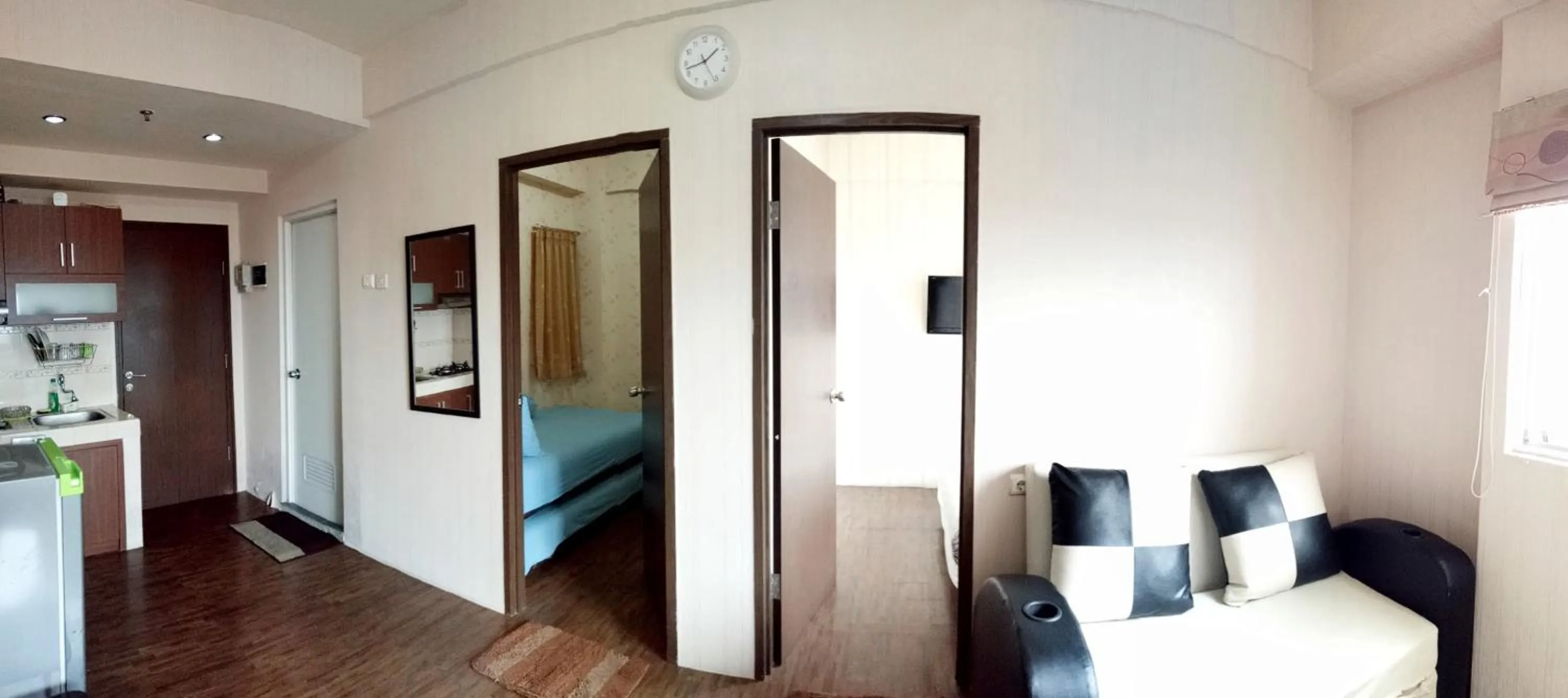 Bed in Apartment The Suites Metro by Yudis