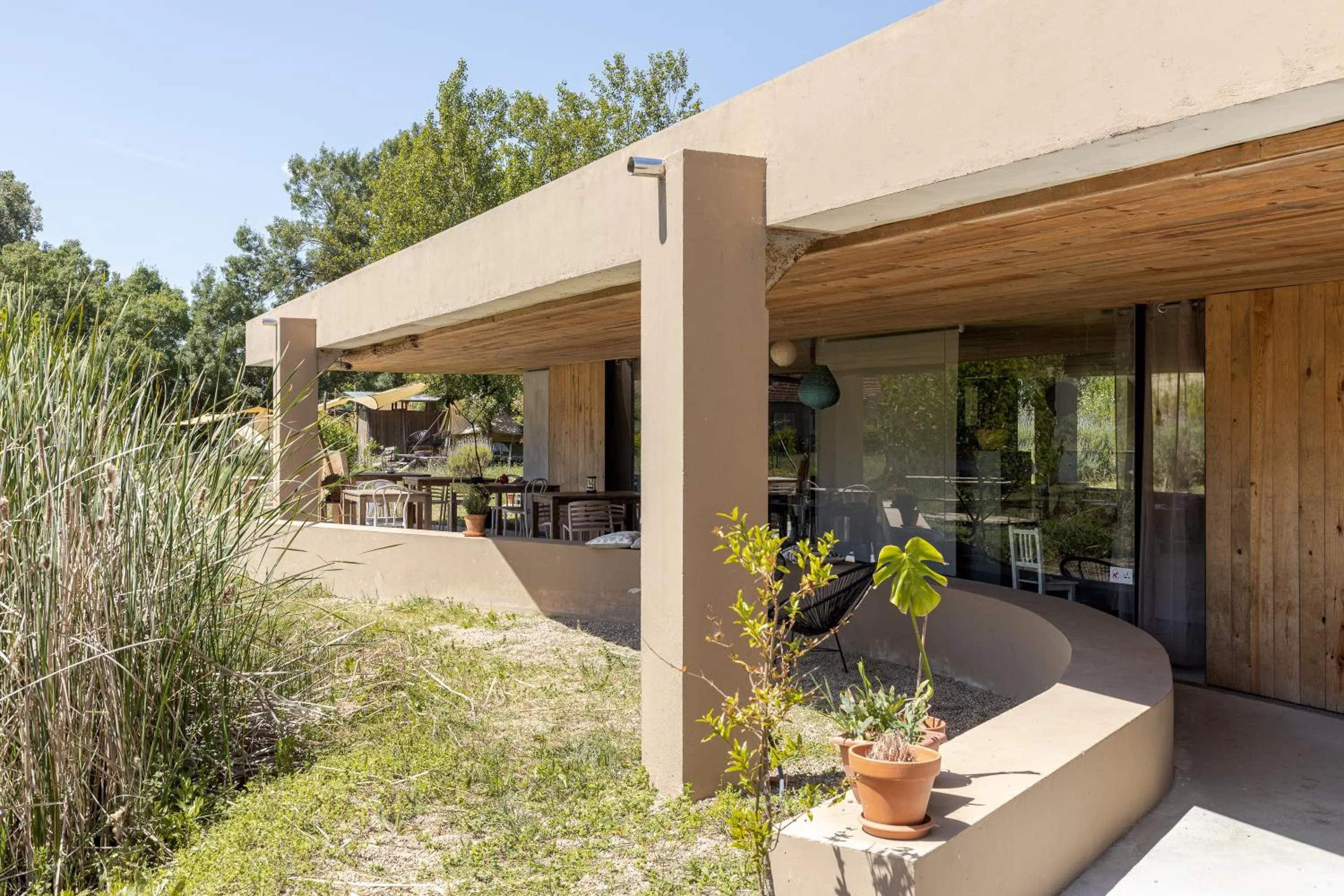 Property building in Dominio Vale Flores