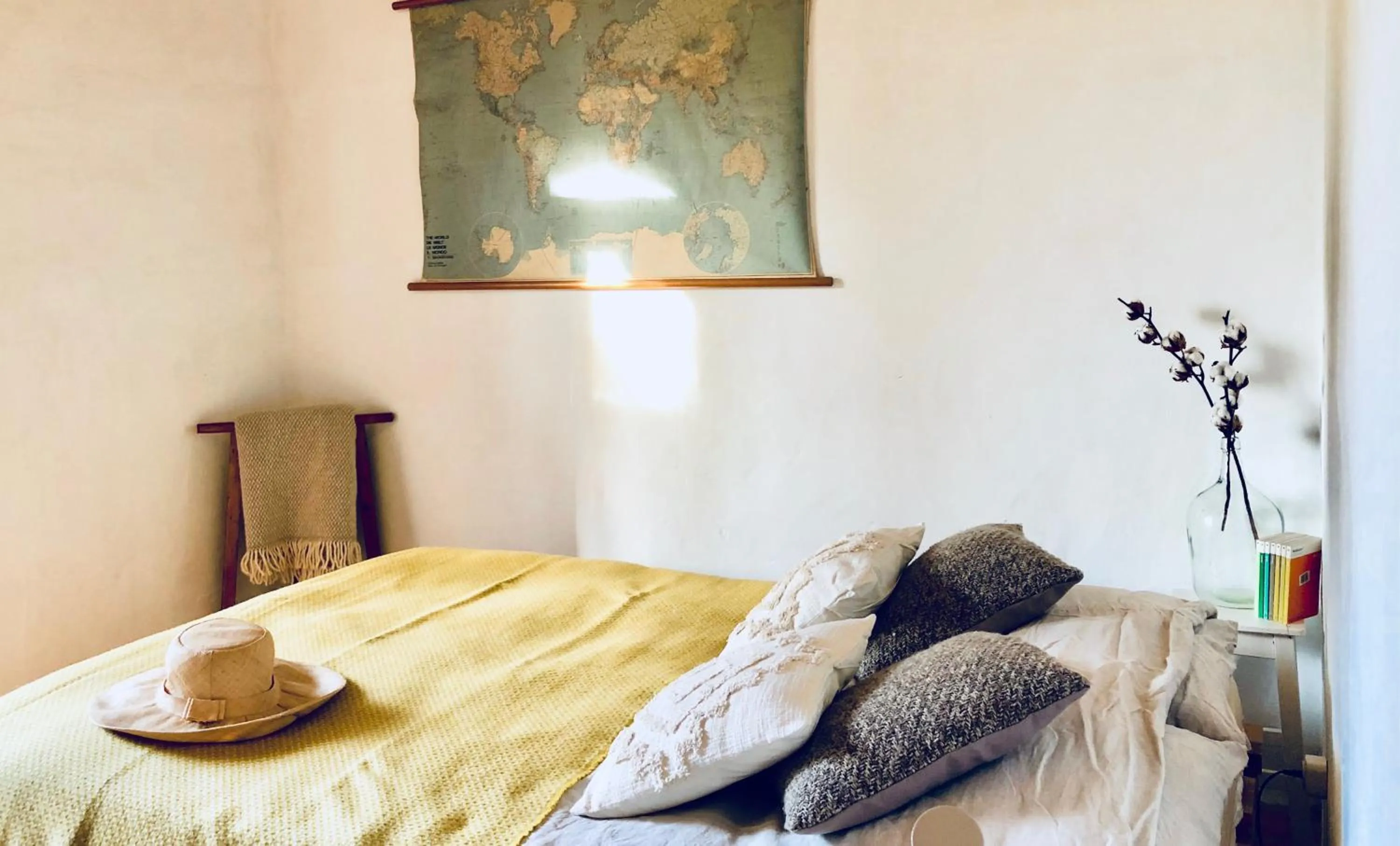 Bed in Dominio Vale Flores