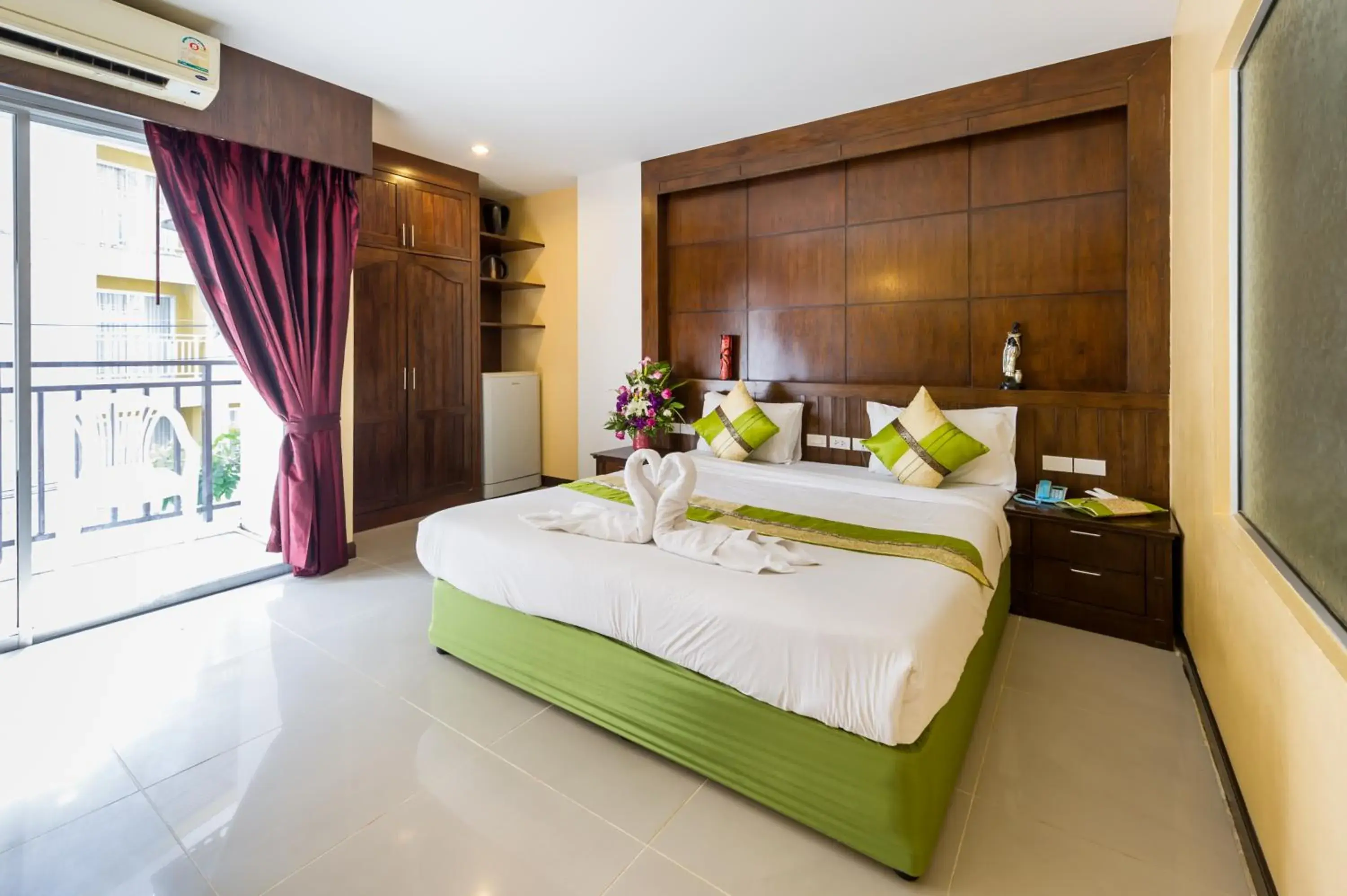 Photo of the whole room, Bed in Thai Siam Photo of the whole room, Bed in Thai Siam