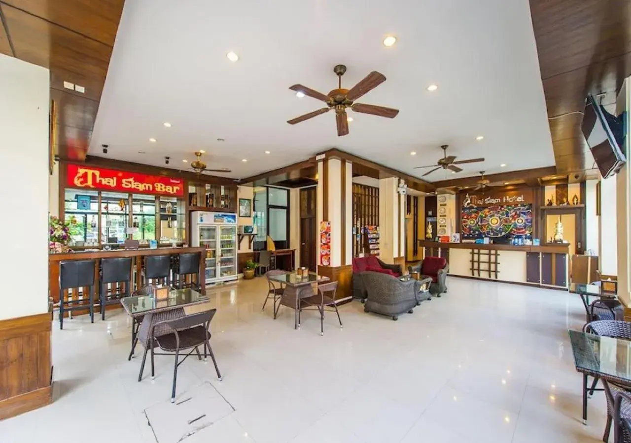 Standard King Room with Balcony in Thai Siam Standard King Room with Balcony in Thai Siam