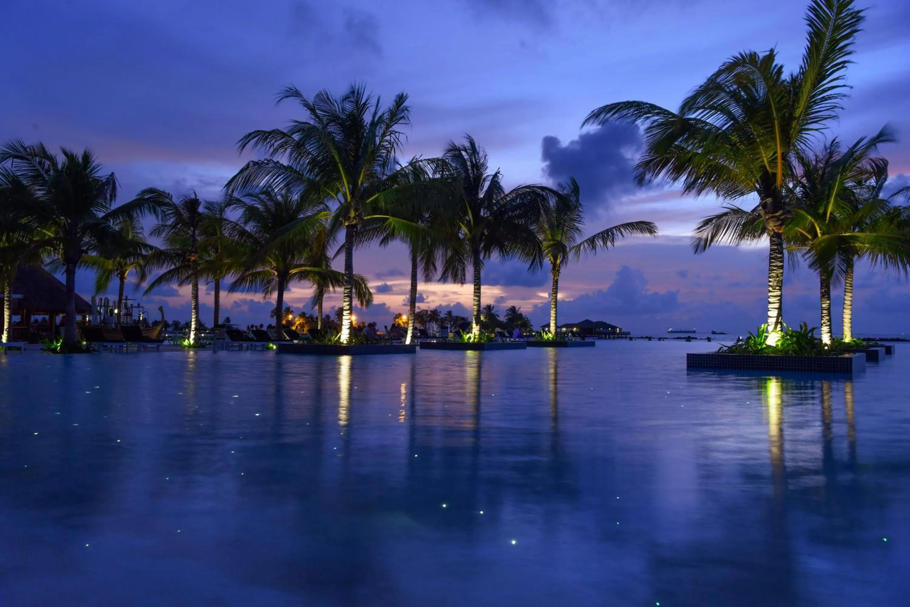 Swimming pool in Villa Nautica Paradise Island Resort