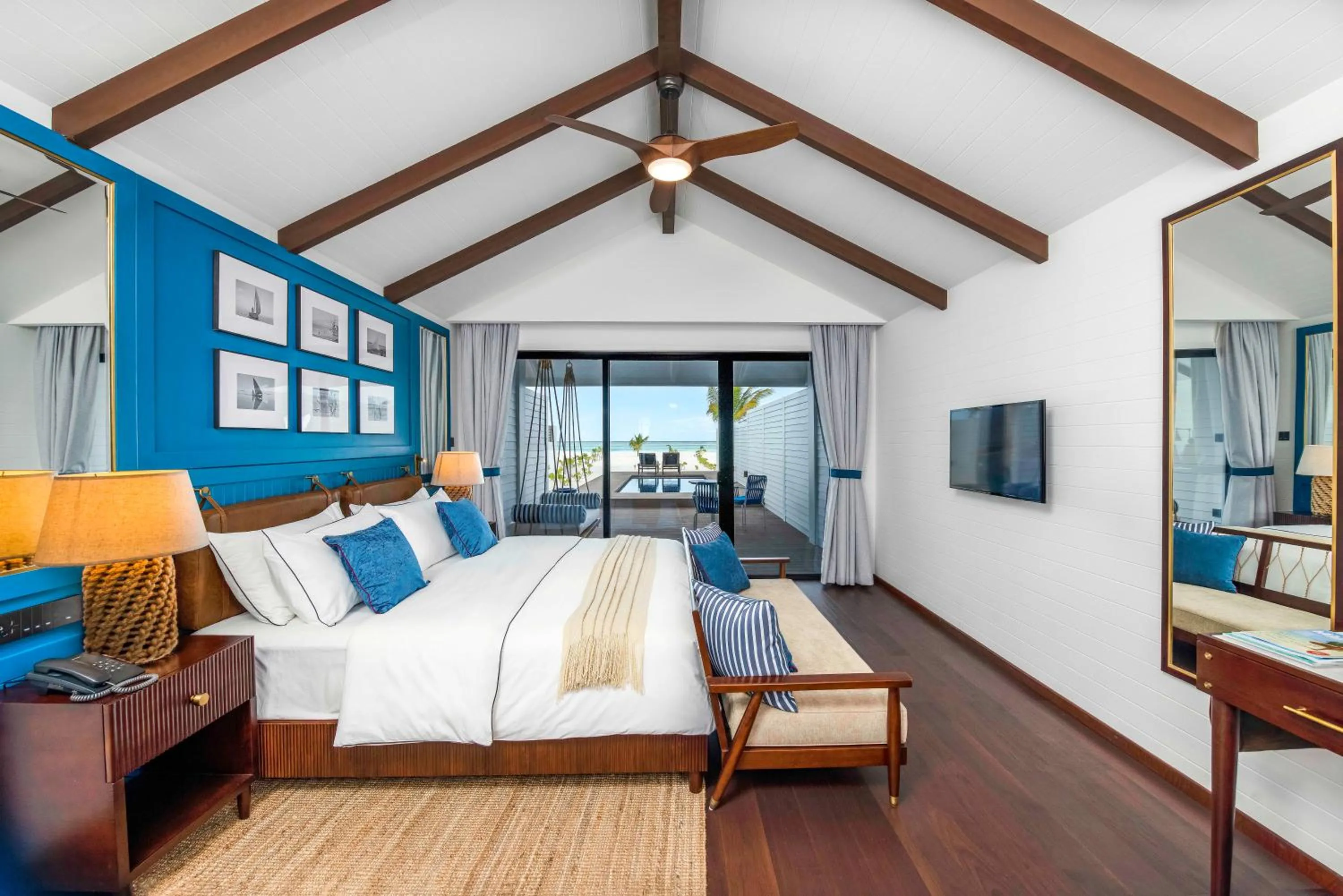 Bedroom, Bed in Villa Nautica Paradise Island Resort