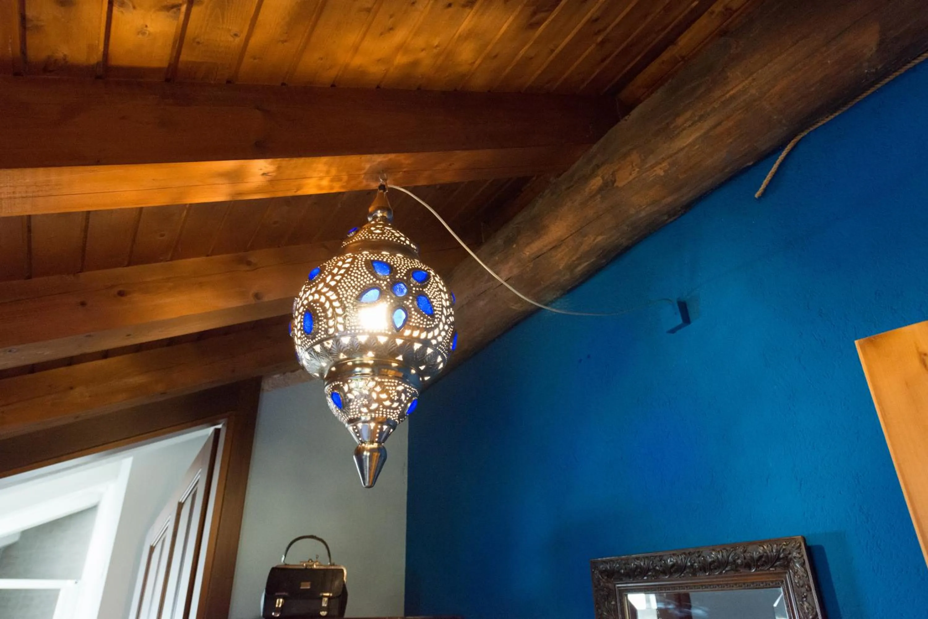 Decorative detail in Quart de Lune - Boutique B&B