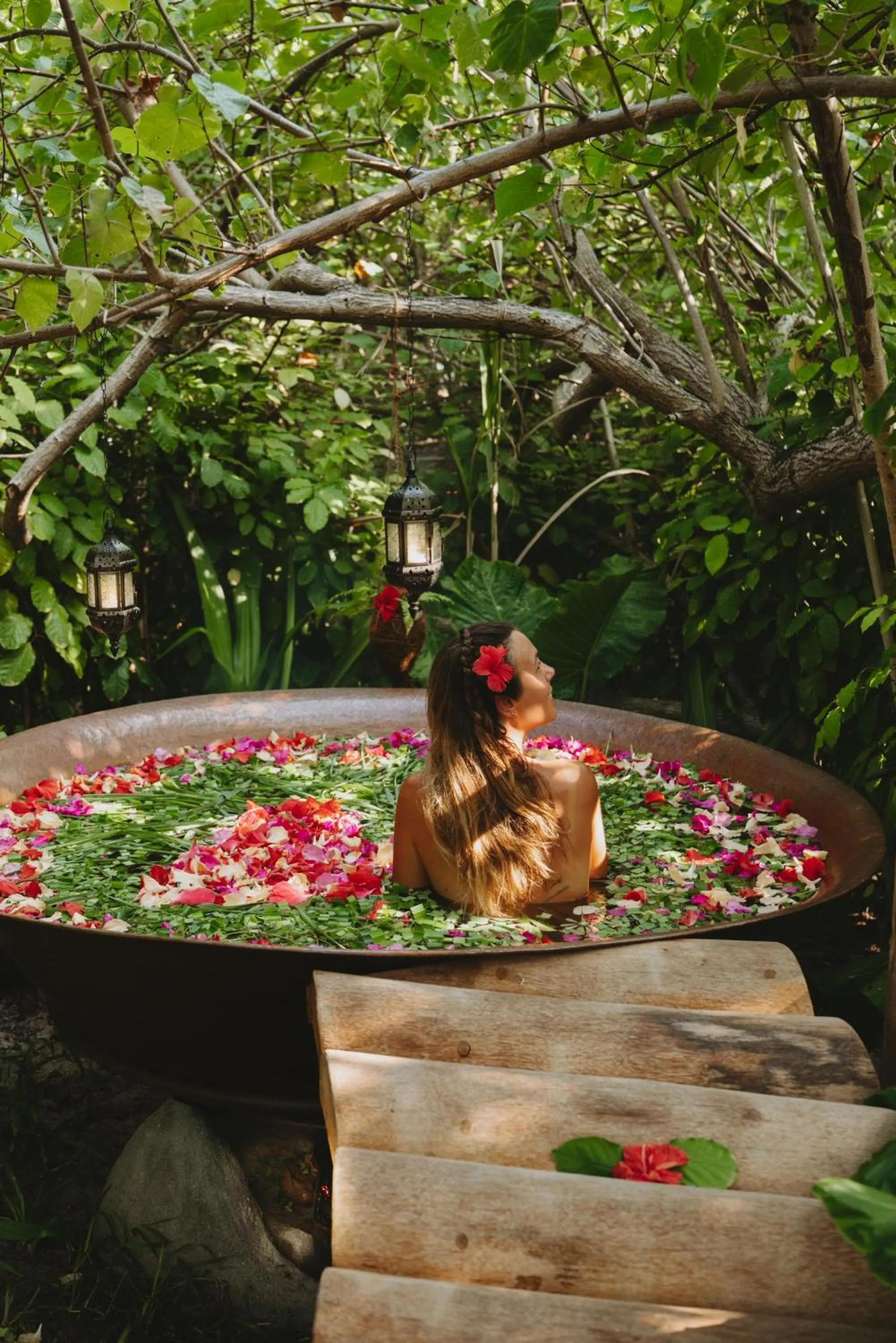 Hot Tub in Villa Park Sun Island Resort