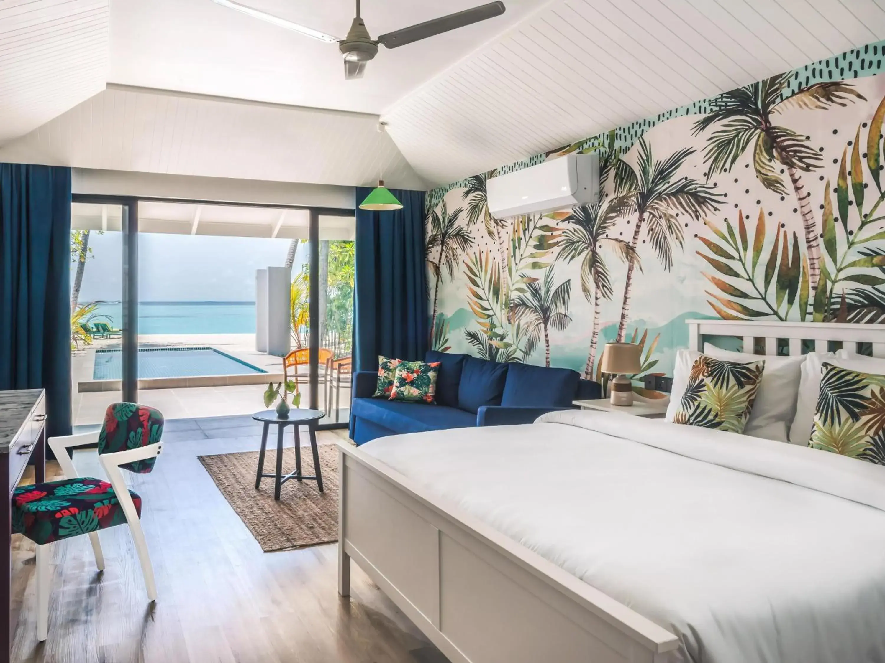 Bed in Villa Park Sun Island Resort Bed in Villa Park Sun Island Resort
