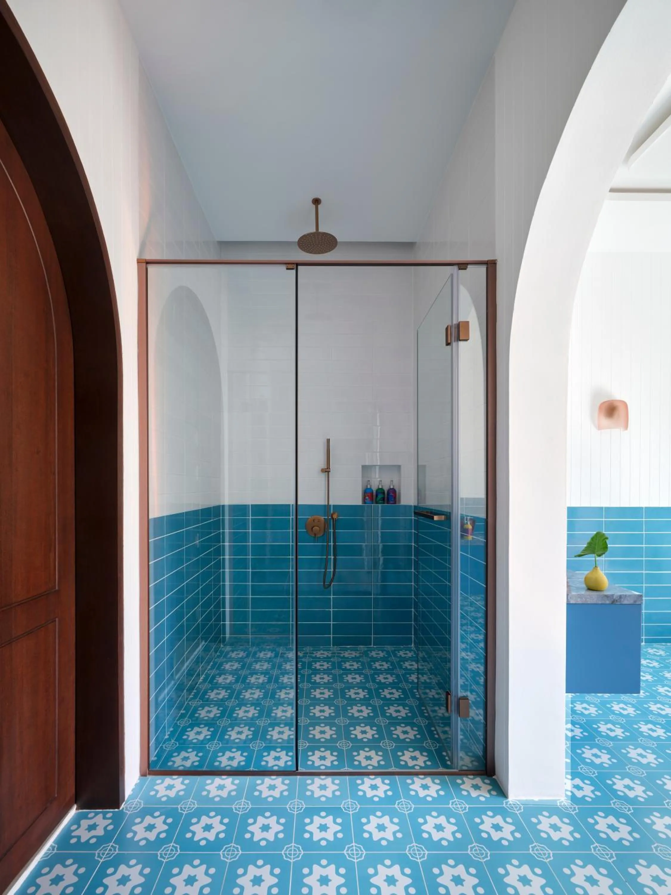 Shower in Villa Park Sun Island Resort