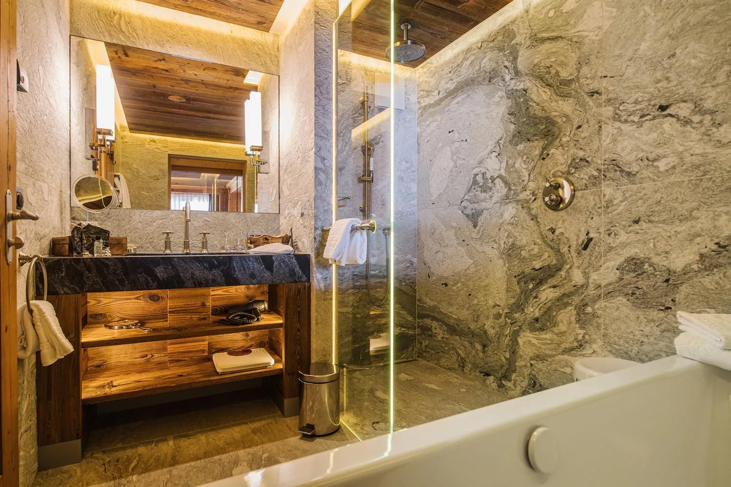 Shower in Riffelalp Resort 2222m Ski-in & Ski-out