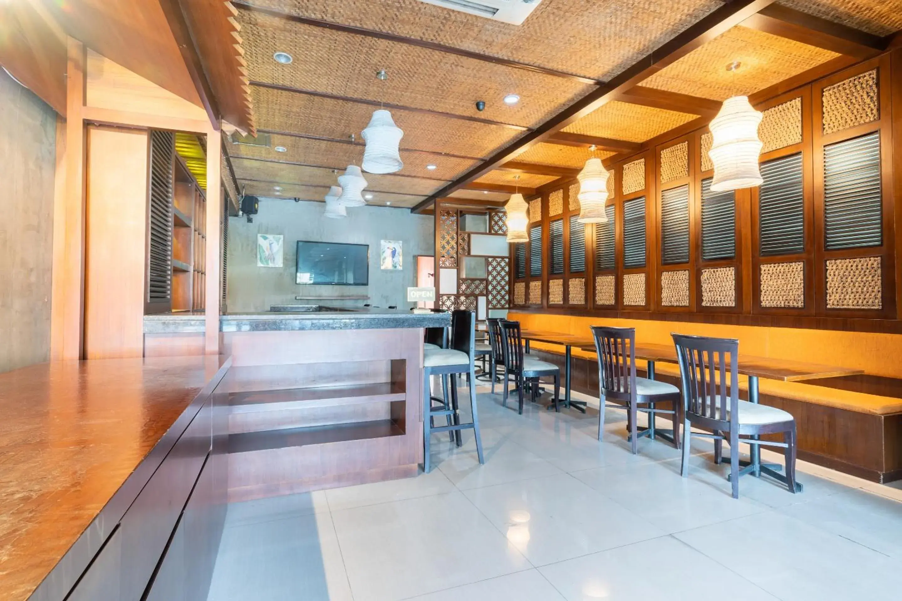 Restaurant/places to eat in Flagship 91863 Metro House Restaurant/places to eat in Flagship 91863 Metro House