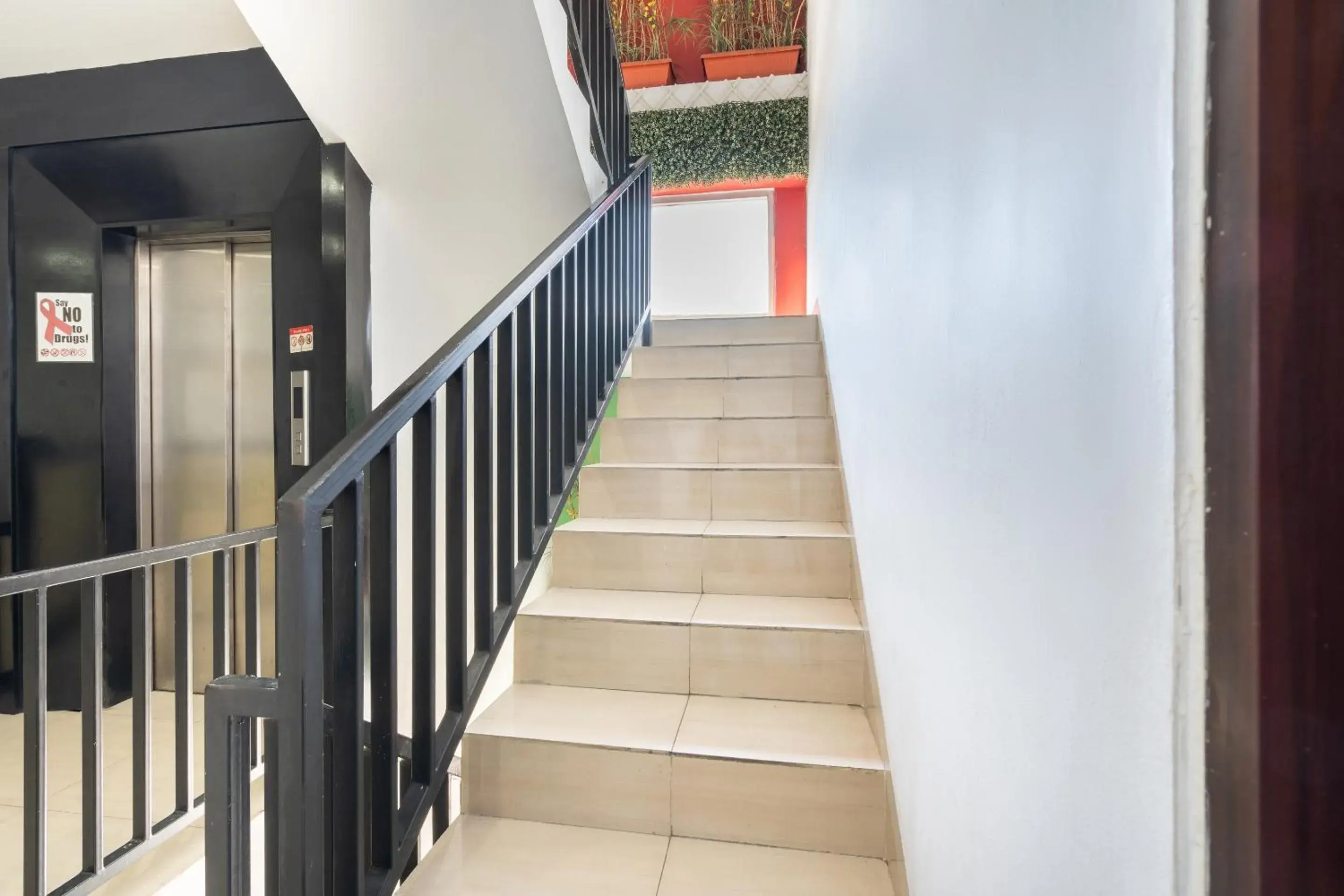 Lobby or reception in Flagship 91863 Metro House Lobby or reception in Flagship 91863 Metro House