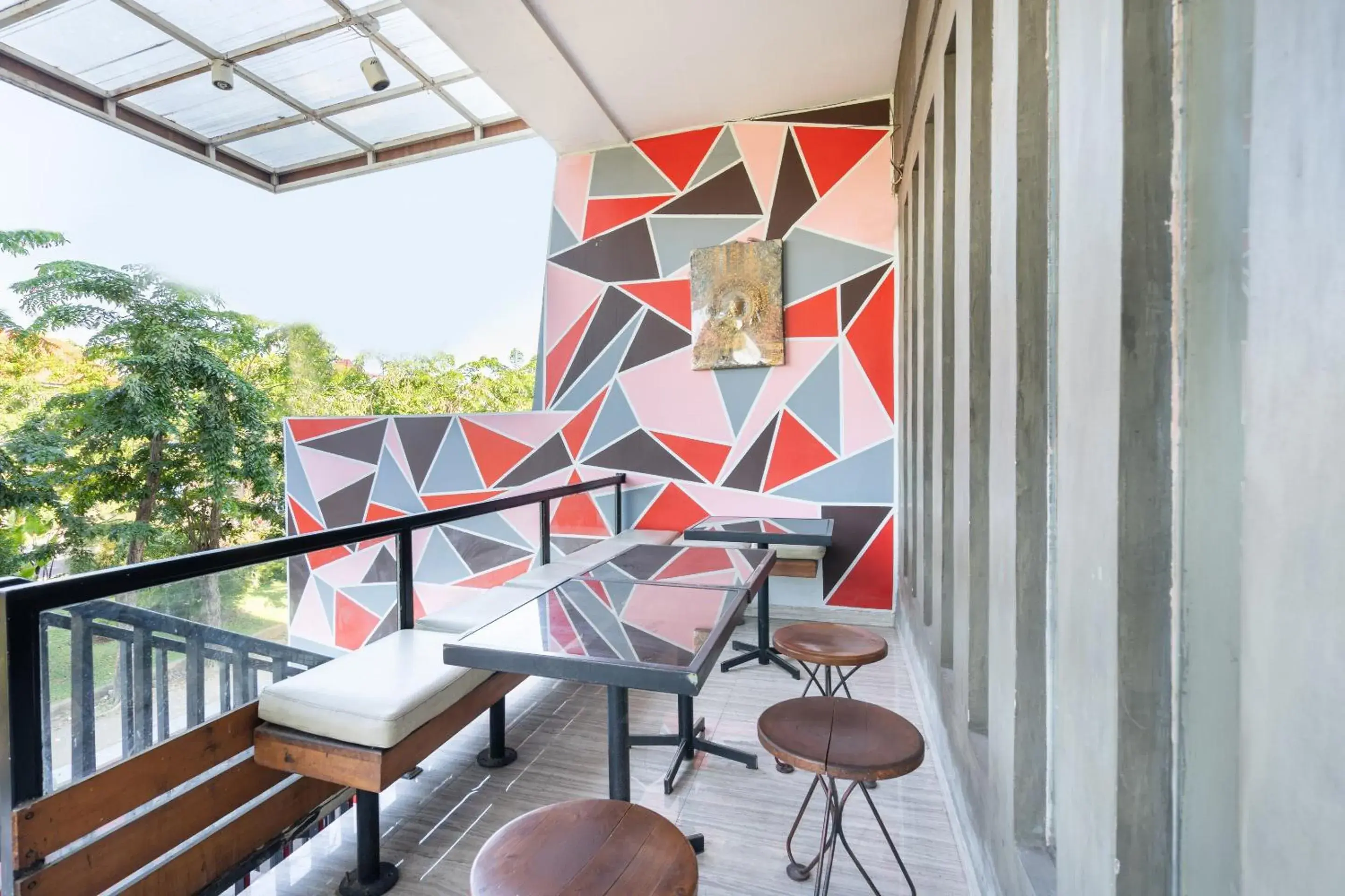 Restaurant/places to eat in Flagship 91863 Metro House Restaurant/places to eat in Flagship 91863 Metro House