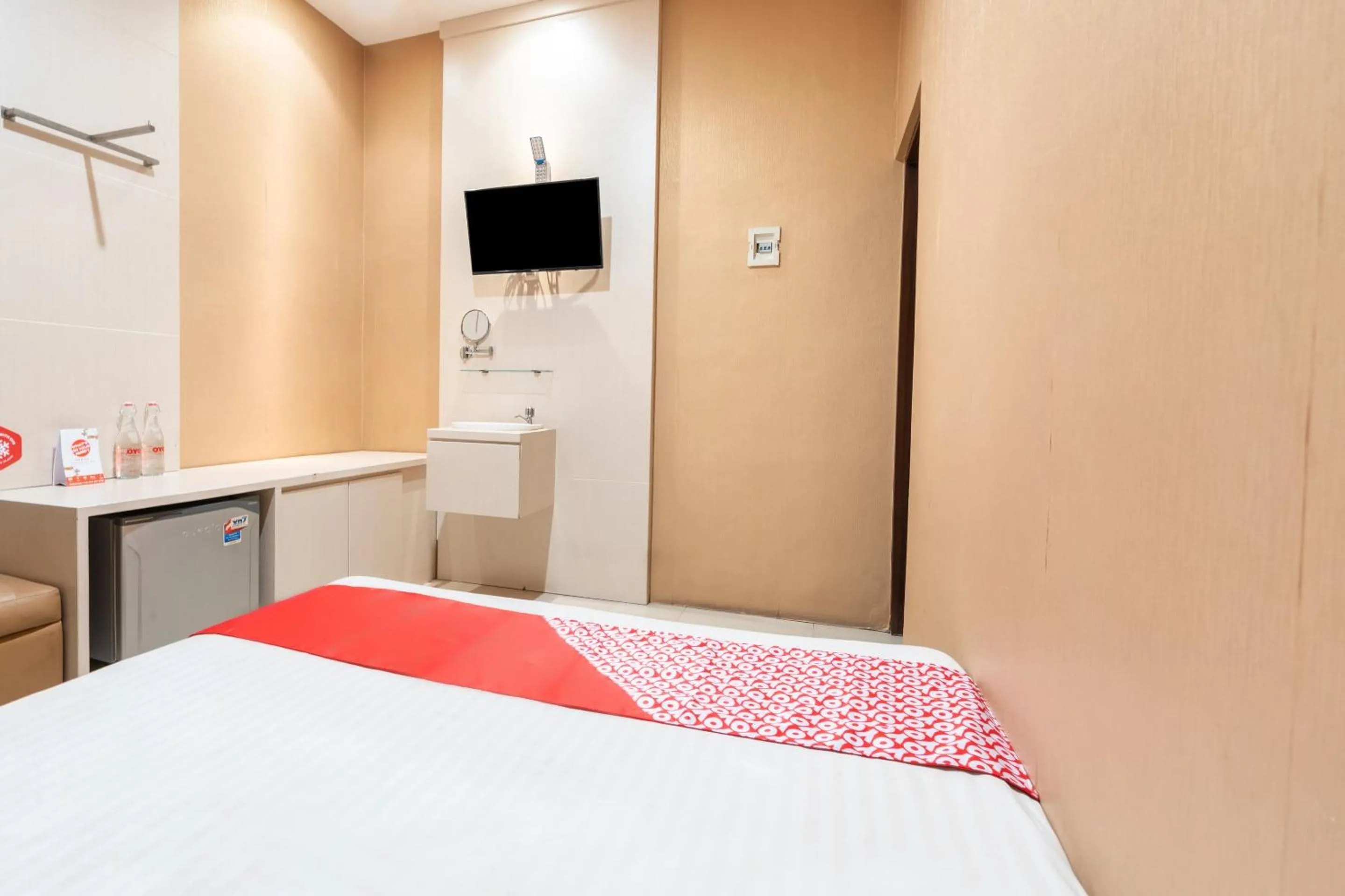 Bedroom, Bed in Flagship 91863 Metro House