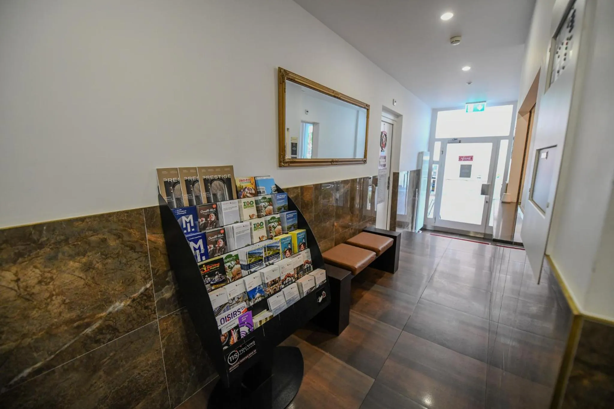 Lobby or reception in Hotel de France