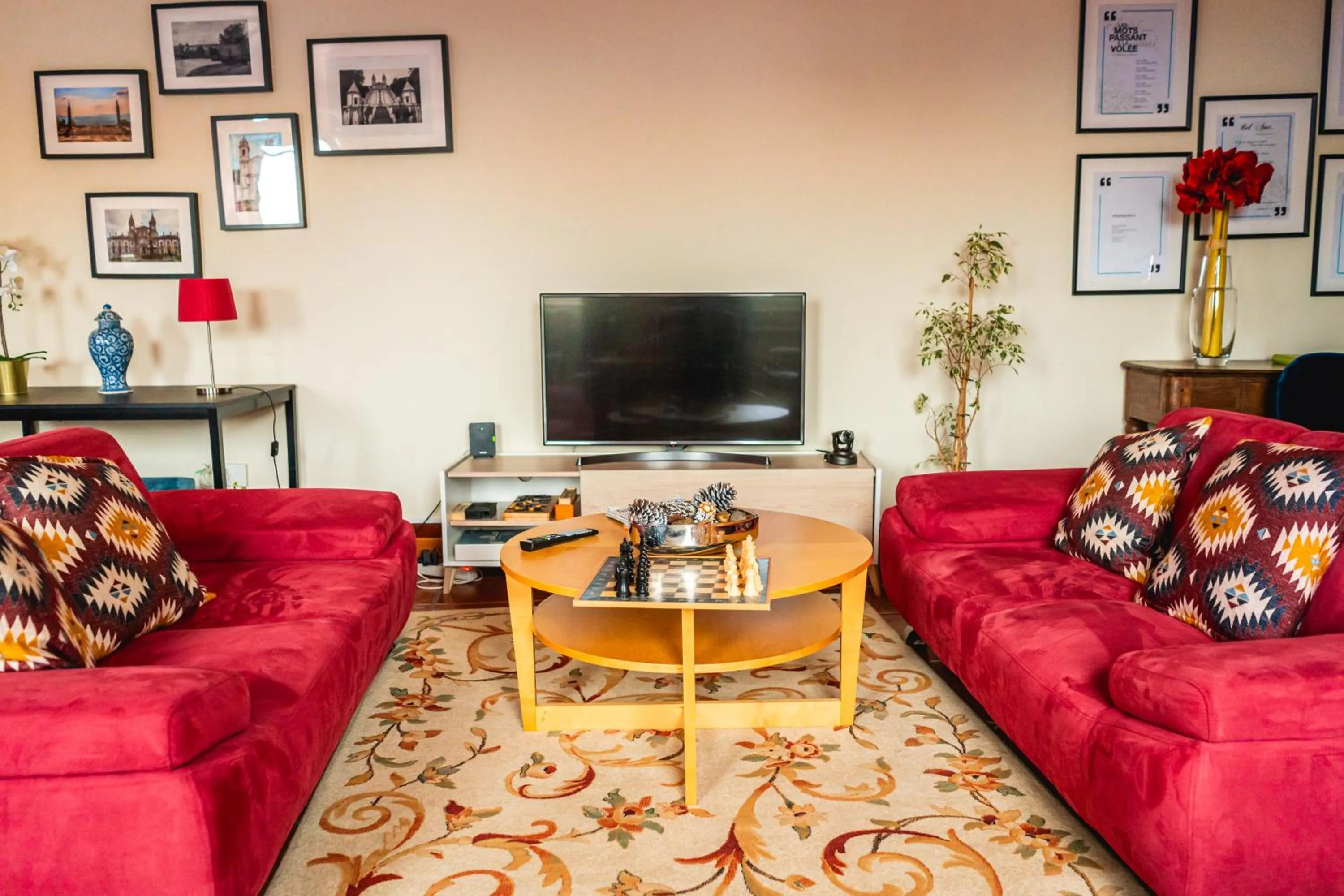 Communal lounge/ TV room in Hotel de Charme Casa Fundevila