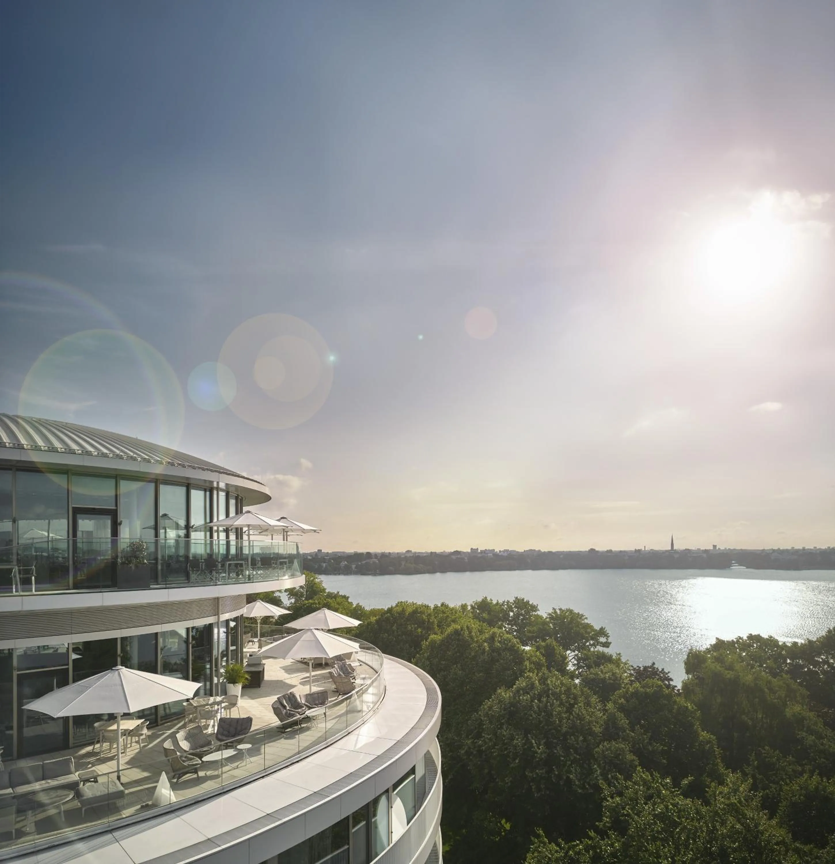 Property building in The Fontenay Hamburg