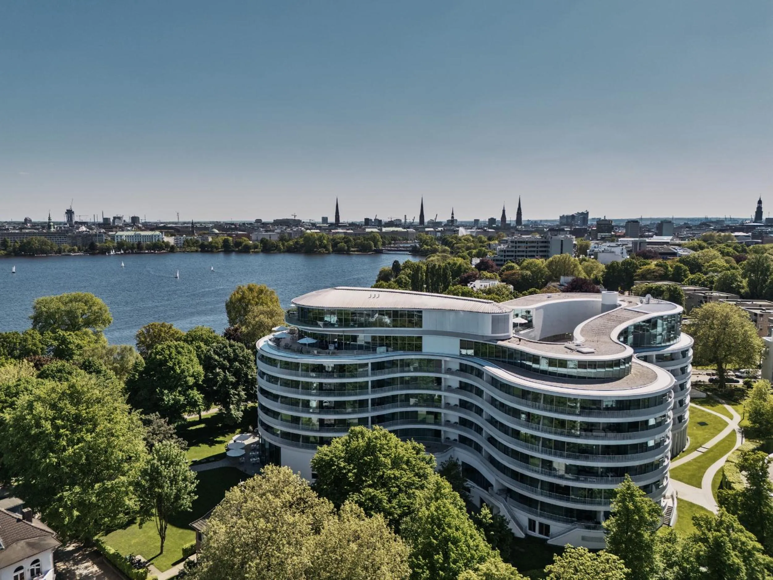 Bird's eye view in The Fontenay Hamburg