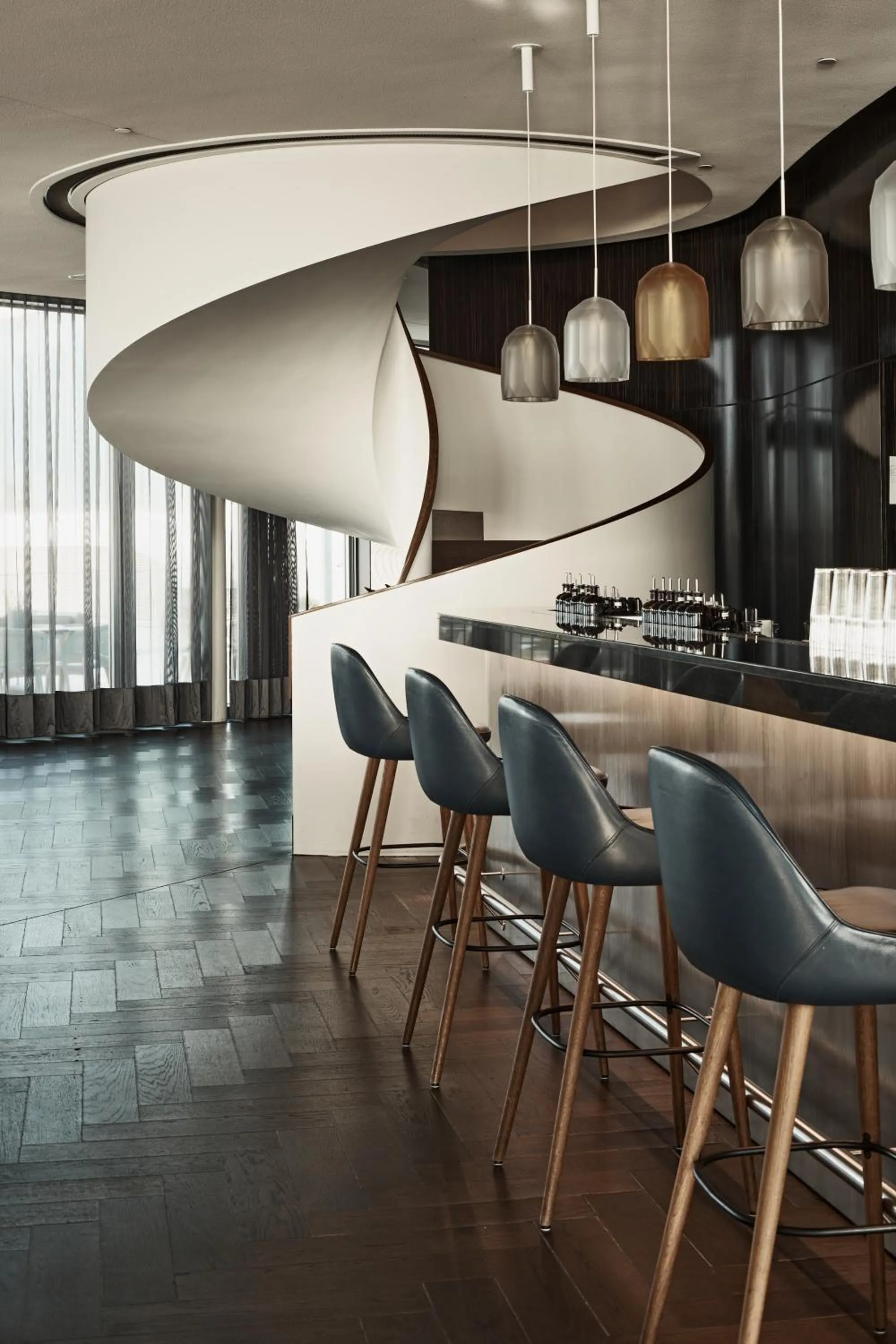 Restaurant/places to eat in The Fontenay Hamburg